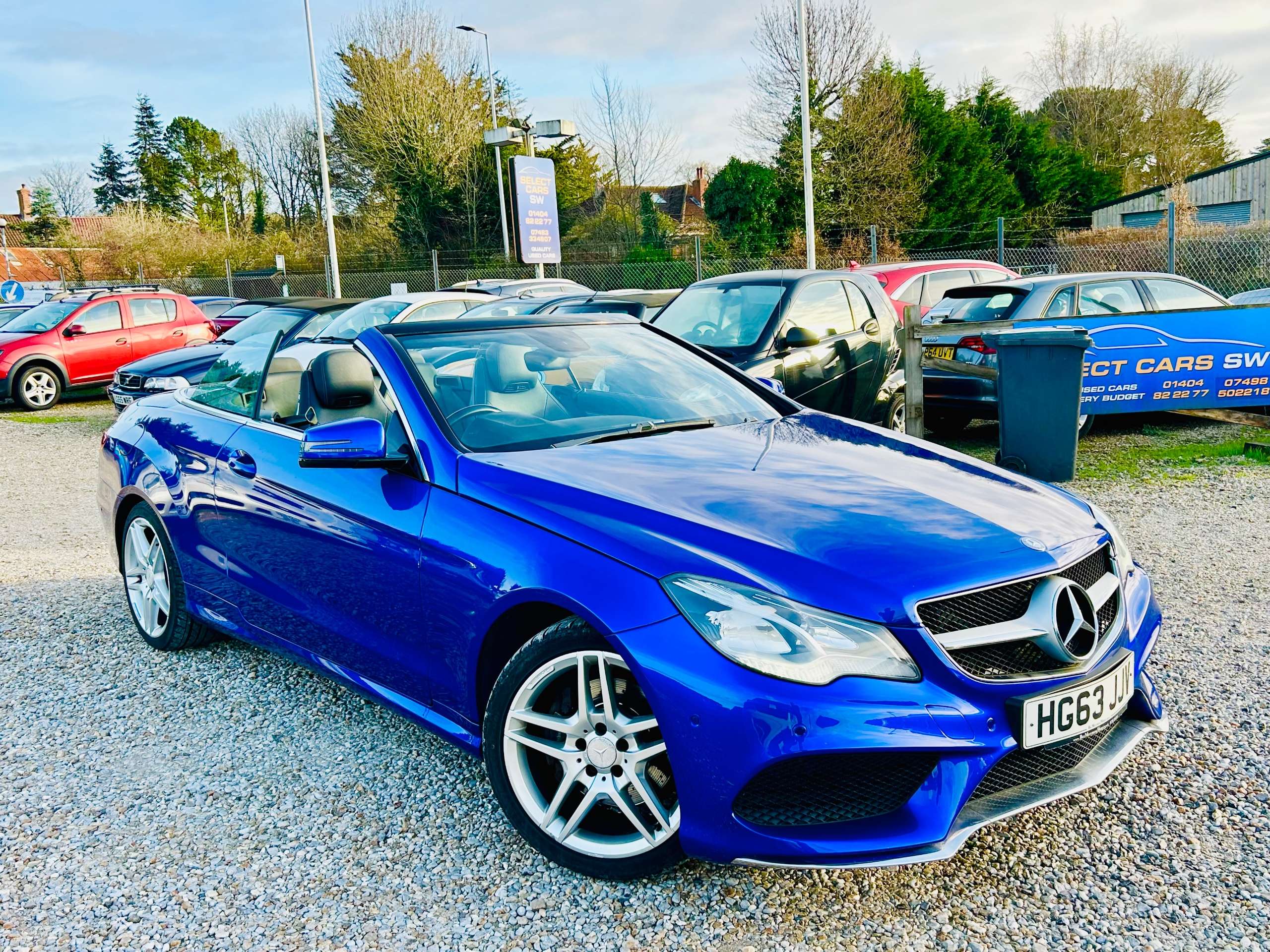 A 2014 MERCEDES-BENZ E CLASS 2.1 E220 CDI AMG Sport Cabriolet 2dr Diesel G-Tronic+ Euro 5 (s/s) (170 ps) A 2014 MERCEDES-BENZ E CLASS 2.1 E220 CDI AMG Sport Cabriolet 2dr Diesel G-Tronic+ Euro 5 (s/s) (170 ps)