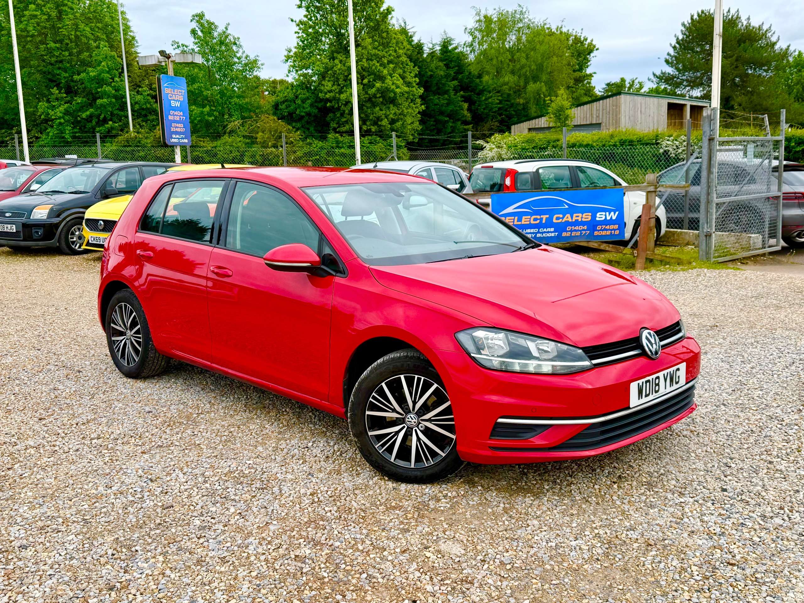A 2018 VOLKSWAGEN GOLF 1.4 TSI SE Nav Hatchback 5dr Petrol Manual Euro 6 (s/s) (125 ps) A 2018 VOLKSWAGEN GOLF 1.4 TSI SE Nav Hatchback 5dr Petrol Manual Euro 6 (s/s) (125 ps)