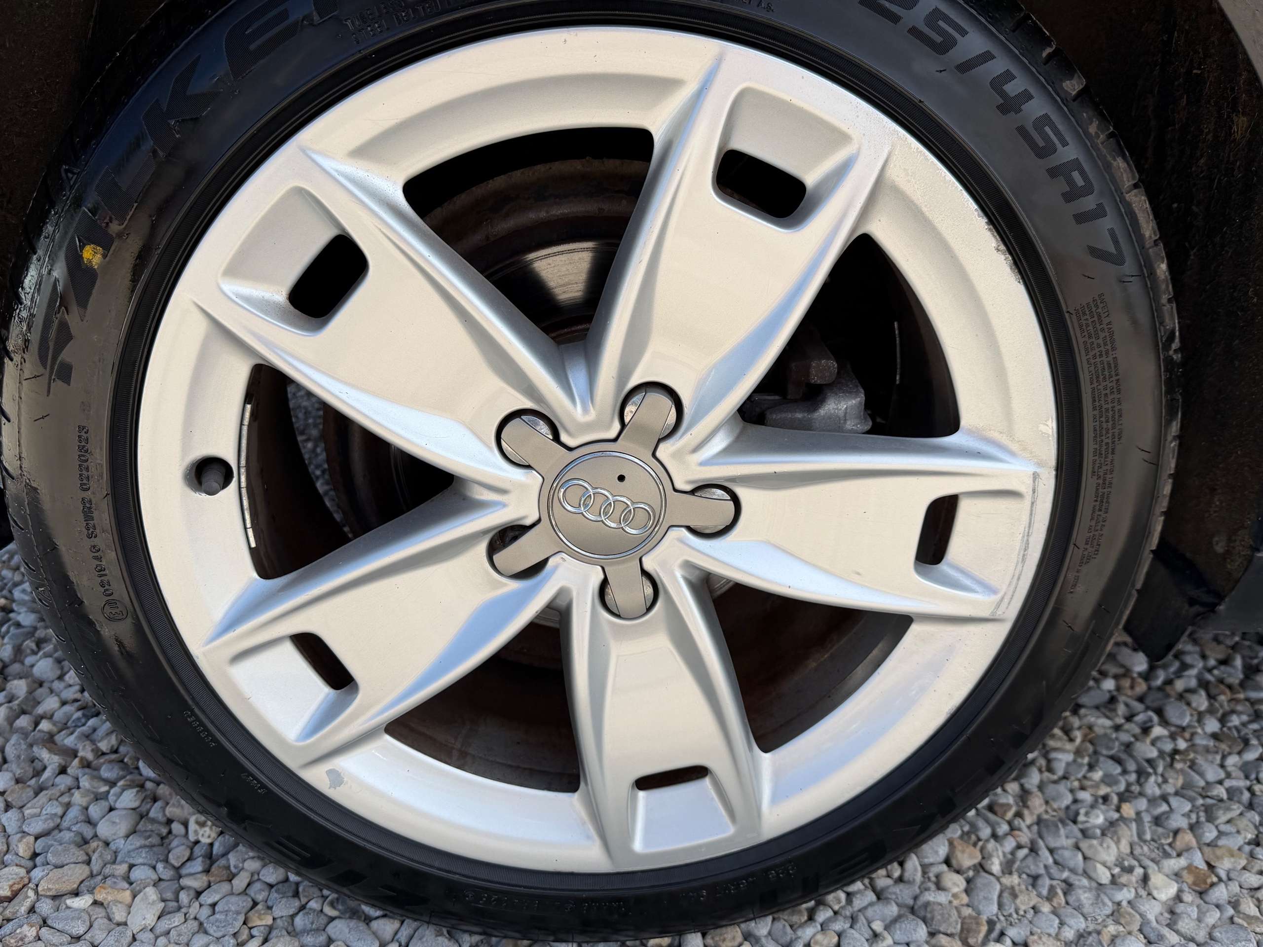 A 2010 AUDI A3 1.4 TFSI Sport Sportback 5dr Petrol Manual Euro 5 (s/s) (125 ps) A 2010 AUDI A3 1.4 TFSI Sport Sportback 5dr Petrol Manual Euro 5 (s/s) (125 ps)