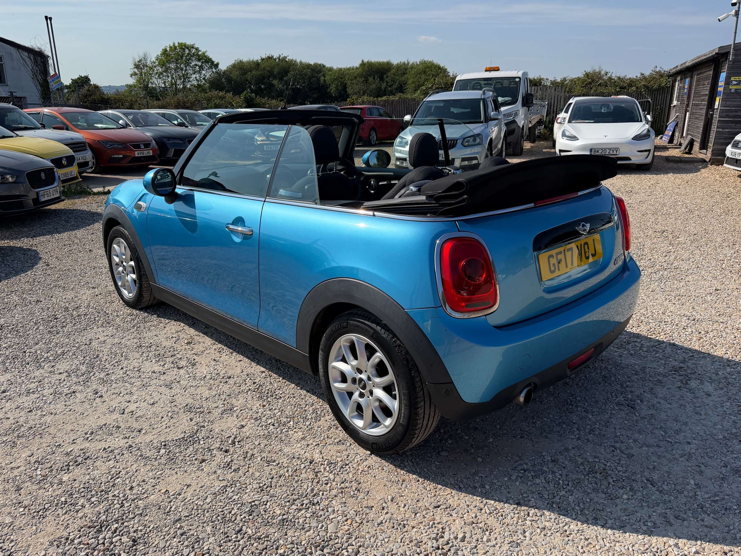 2017 MINI CONVERTIBLE 2017 MINI CONVERTIBLE