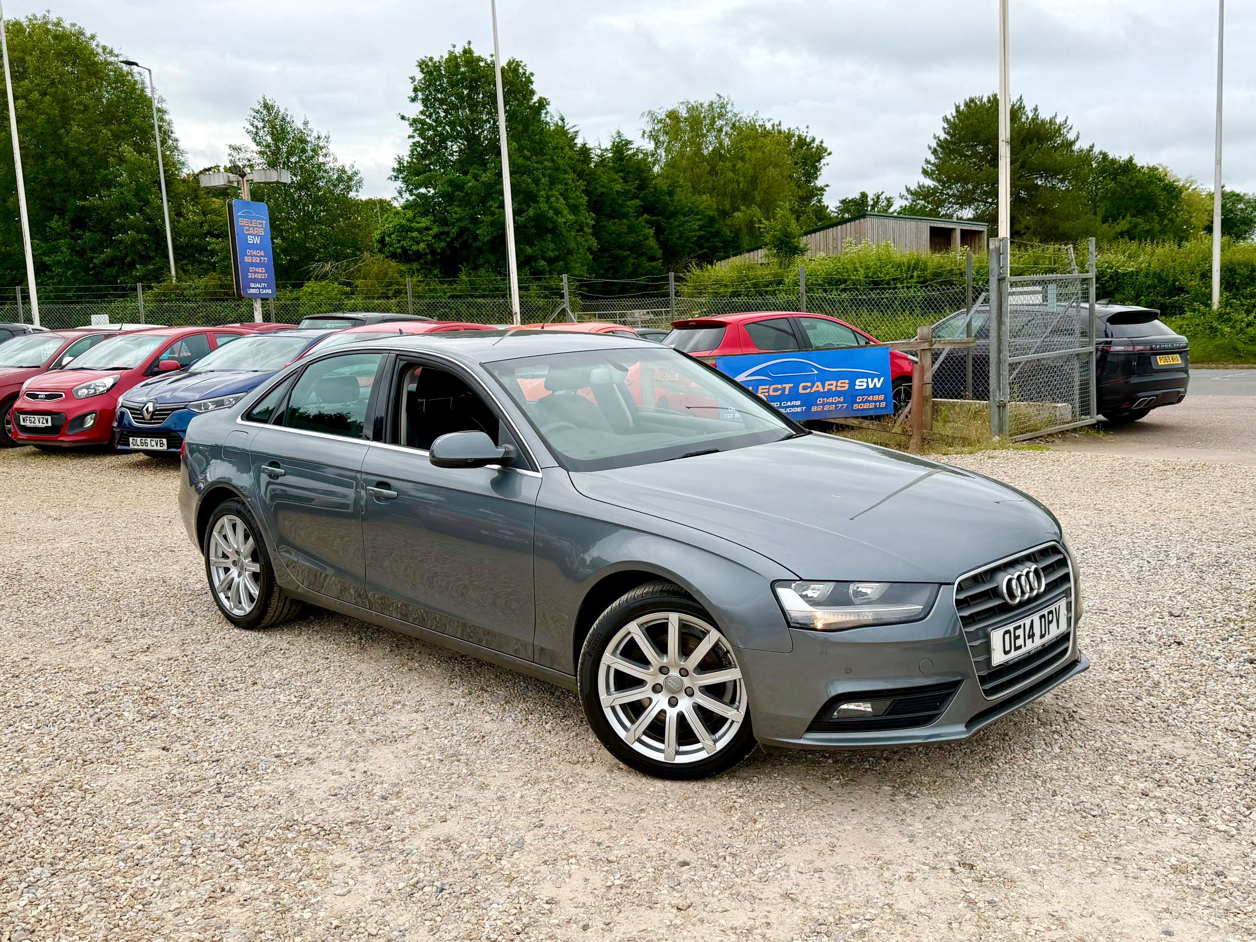 A 2014 AUDI A4 2.0 TDI SE Technik Saloon 4dr Diesel Manual Euro 5 (s/s) (177 ps) A 2014 AUDI A4 2.0 TDI SE Technik Saloon 4dr Diesel Manual Euro 5 (s/s) (177 ps)
