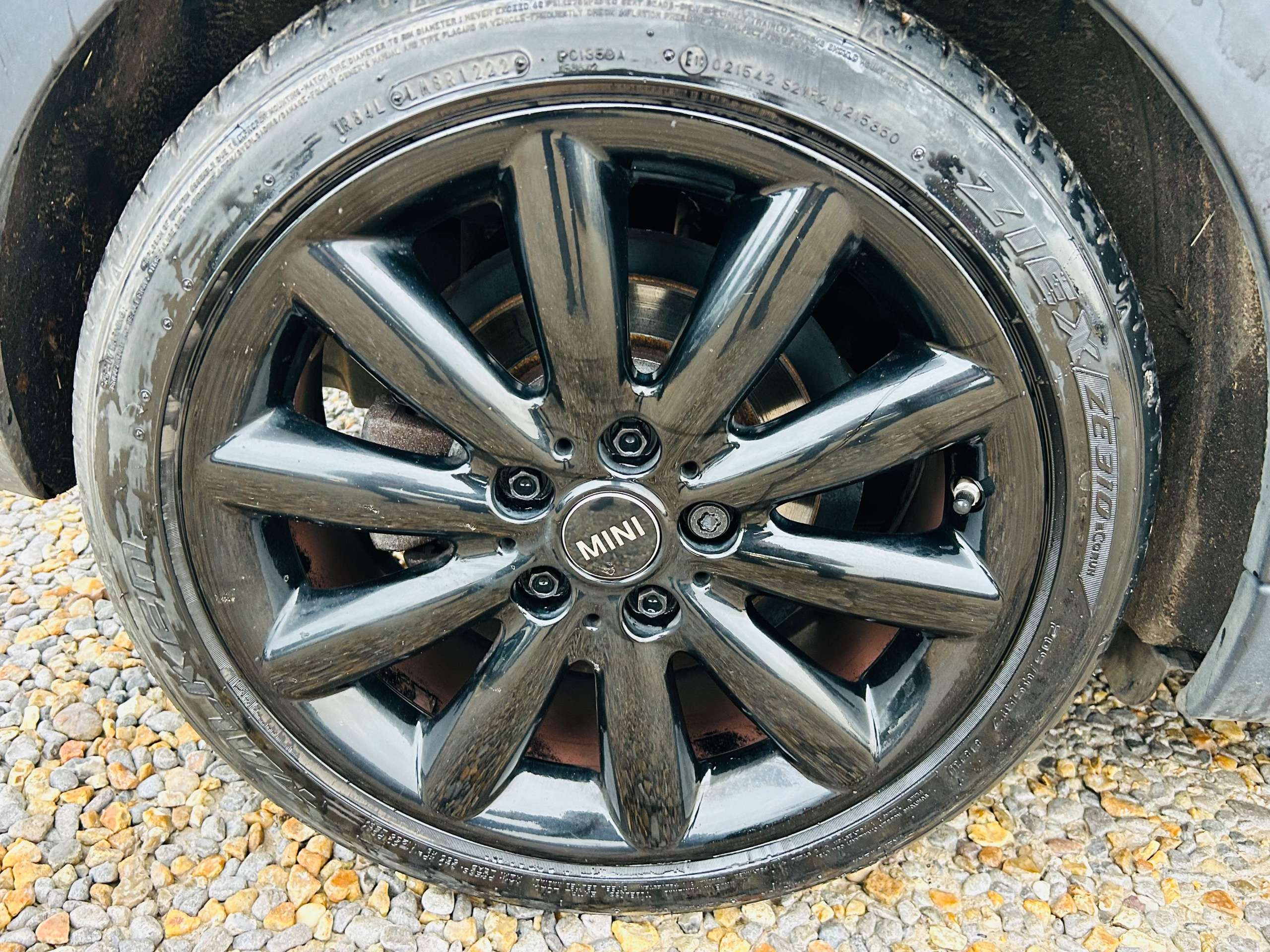 A 2016 MINI HATCH 1.5 Cooper Hatchback 3dr Petrol Manual Euro 6 (s/s) (136 ps) A 2016 MINI HATCH 1.5 Cooper Hatchback 3dr Petrol Manual Euro 6 (s/s) (136 ps)