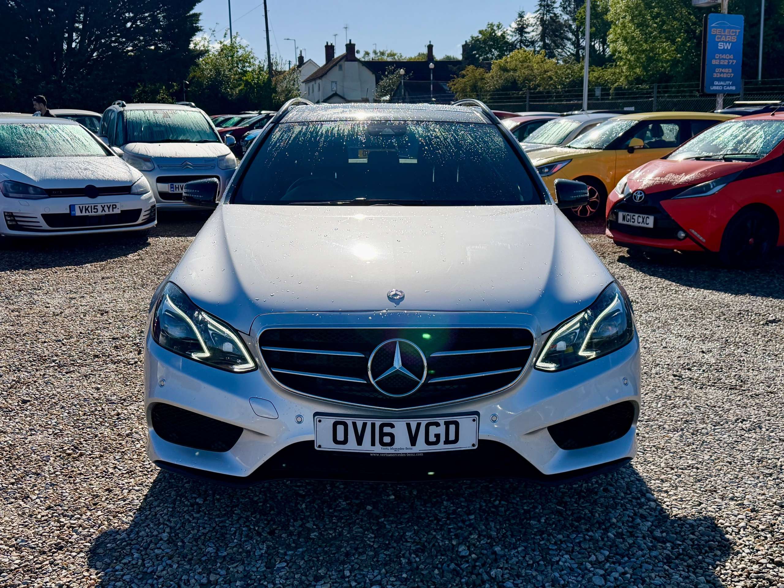 A 2016 MERCEDES-BENZ E CLASS 3.0 E350 V6 BlueTEC AMG Night Edition (Premium) Estate 5dr Diesel G-Tronic+ Euro 6 (s/s) (258 ps) A 2016 MERCEDES-BENZ E CLASS 3.0 E350 V6 BlueTEC AMG Night Edition (Premium) Estate 5dr Diesel G-Tronic+ Euro 6 (s/s) (258 ps)