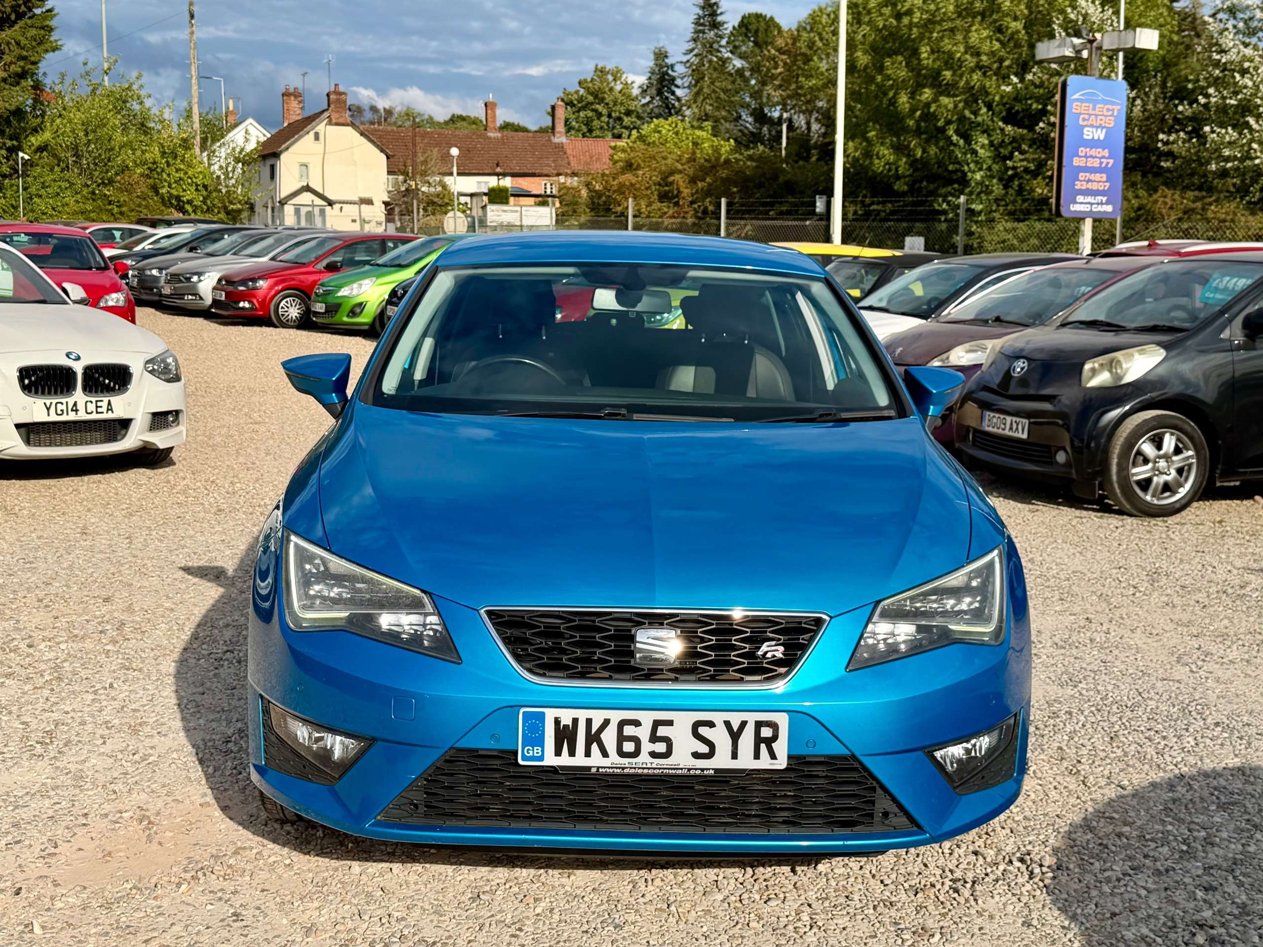 A 2015 SEAT LEON 1.4 EcoTSI FR Hatchback 5dr Petrol Manual Euro 6 (s/s) (150 ps) A 2015 SEAT LEON 1.4 EcoTSI FR Hatchback 5dr Petrol Manual Euro 6 (s/s) (150 ps)