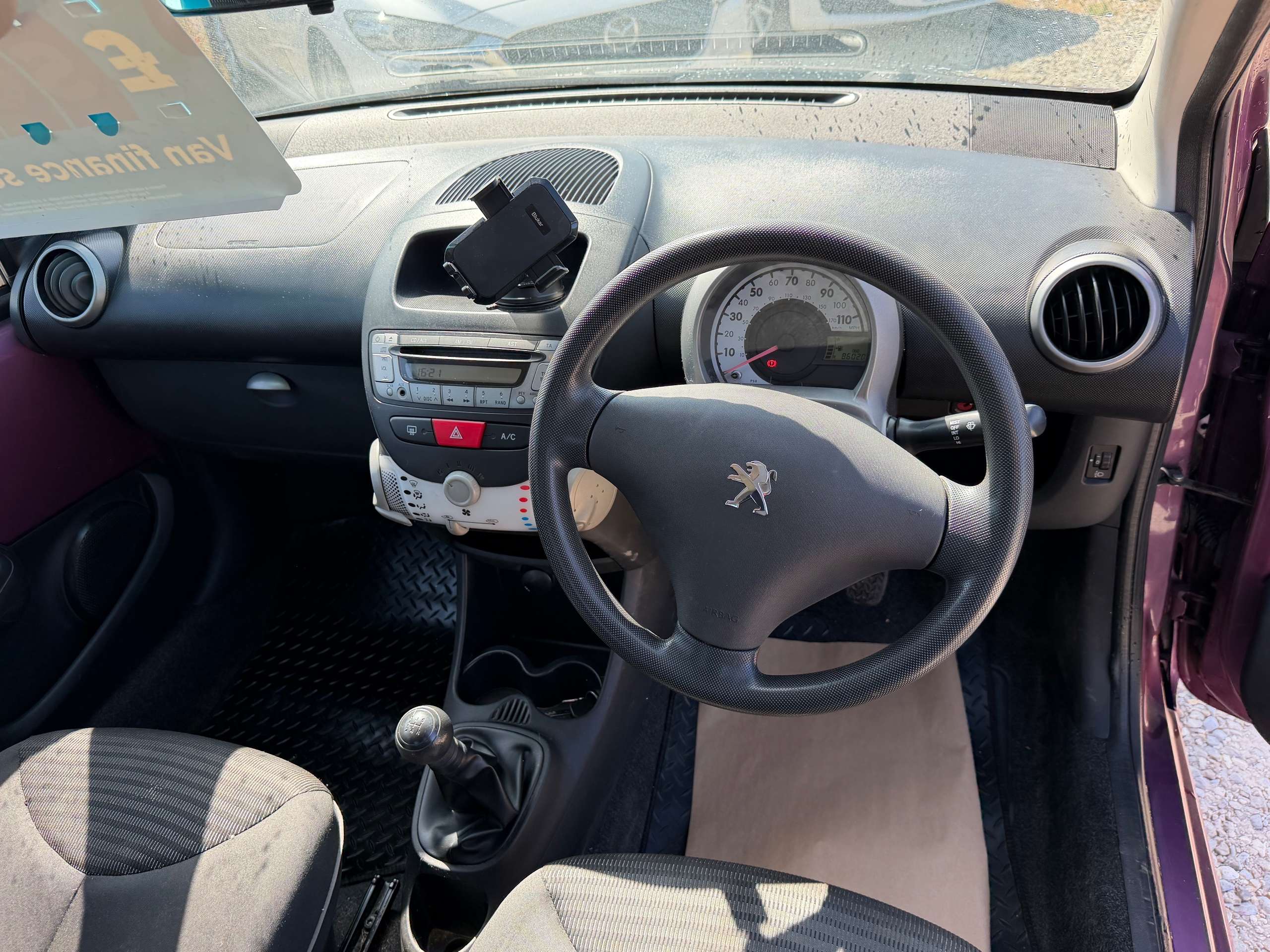 2012 PEUGEOT 107 2012 PEUGEOT 107