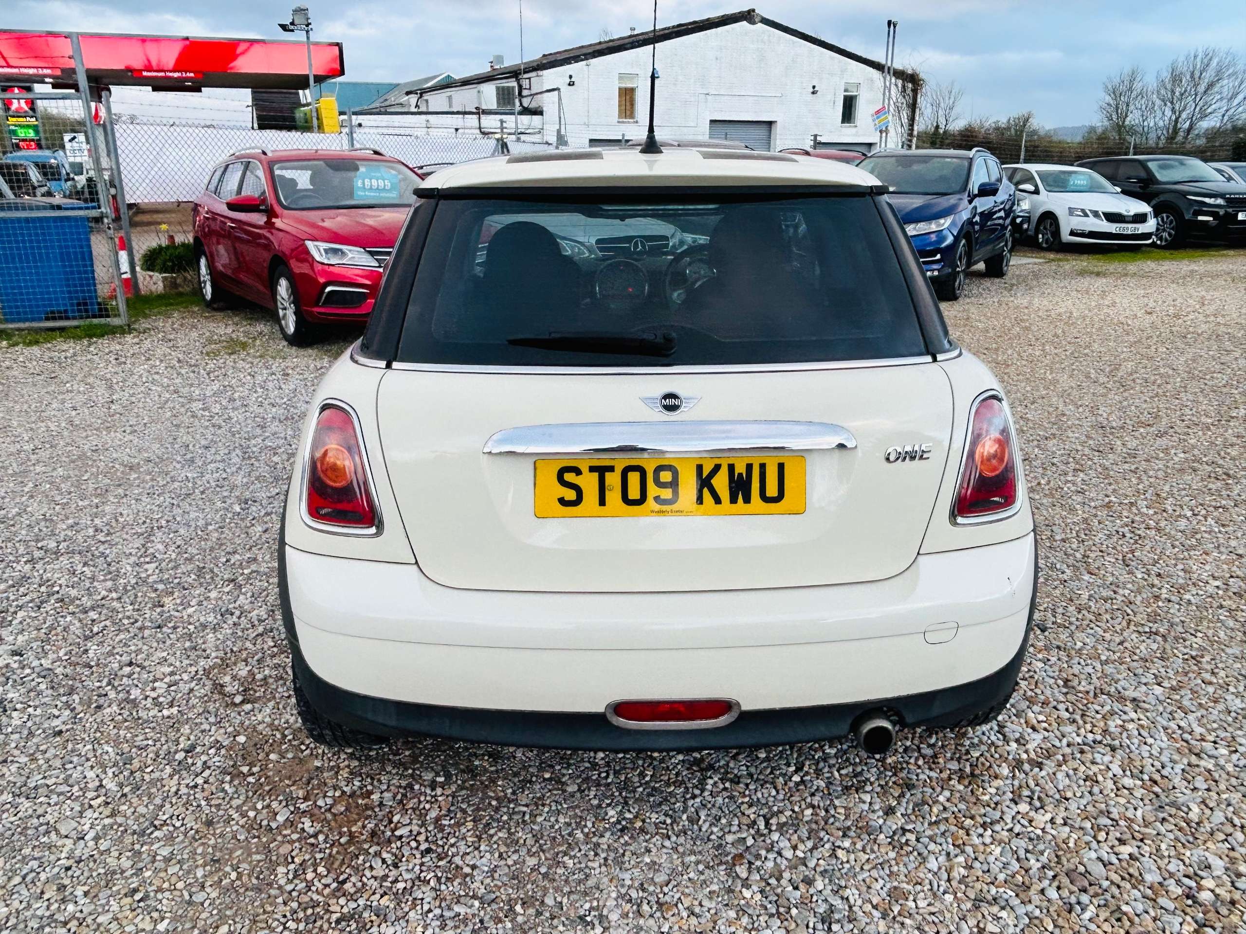 2009 MINI HATCH 2009 MINI HATCH