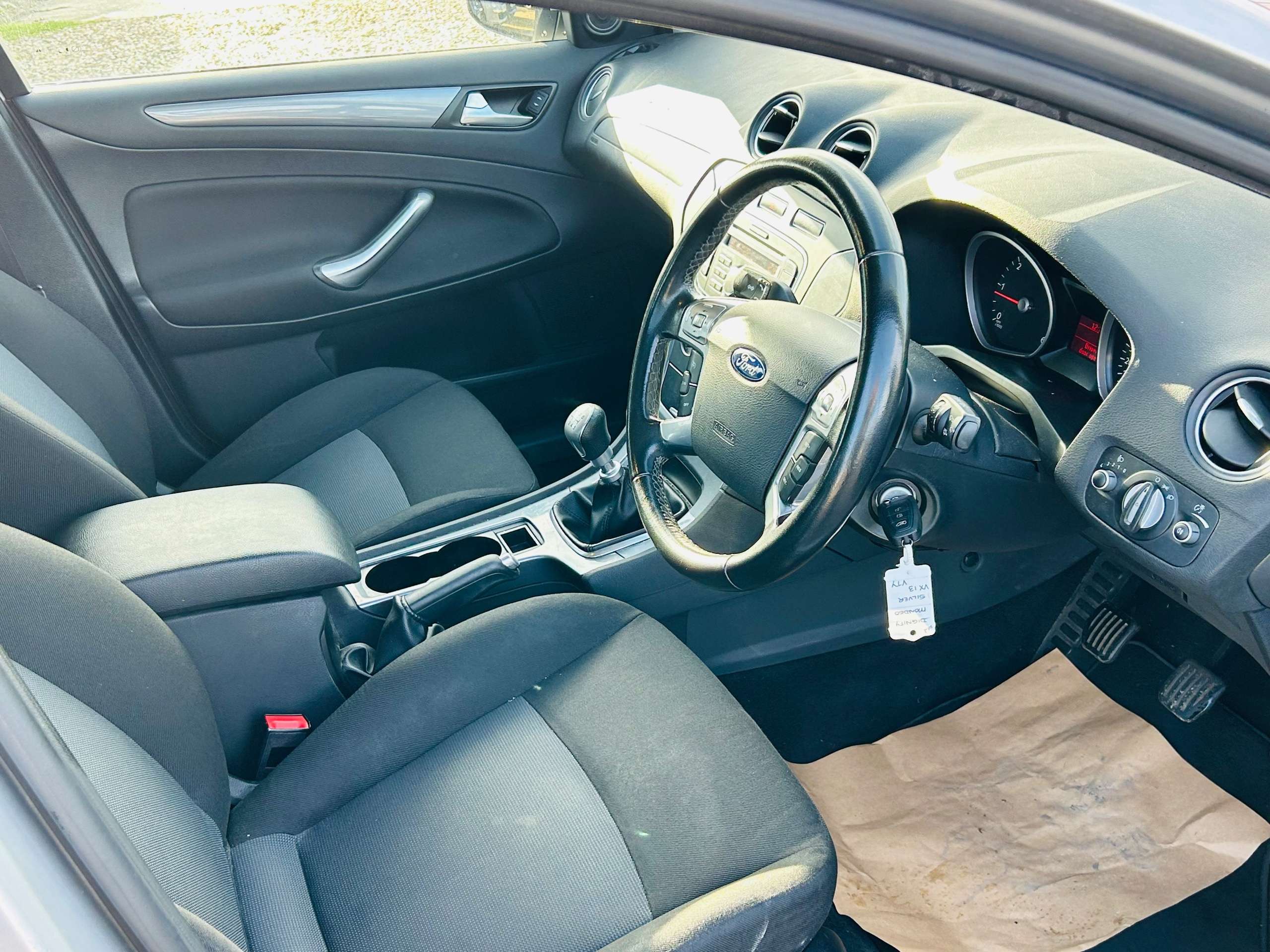 A 2013 FORD MONDEO 1.6 TDCi ECOnetic Edge Estate 5dr Diesel Manual Euro 5 (s/s) (115 ps) A 2013 FORD MONDEO 1.6 TDCi ECOnetic Edge Estate 5dr Diesel Manual Euro 5 (s/s) (115 ps)