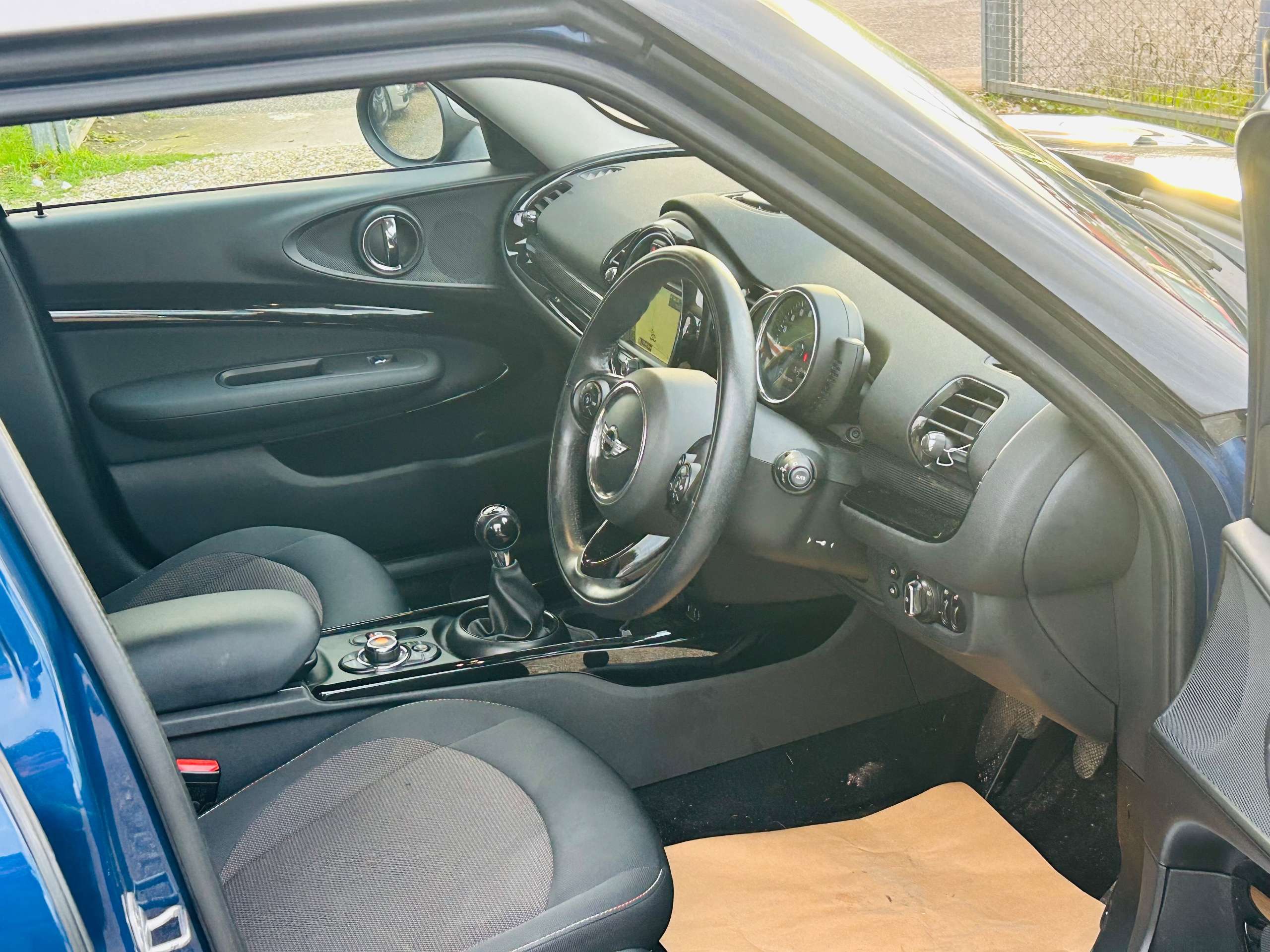 2016 MINI CLUBMAN 2016 MINI CLUBMAN