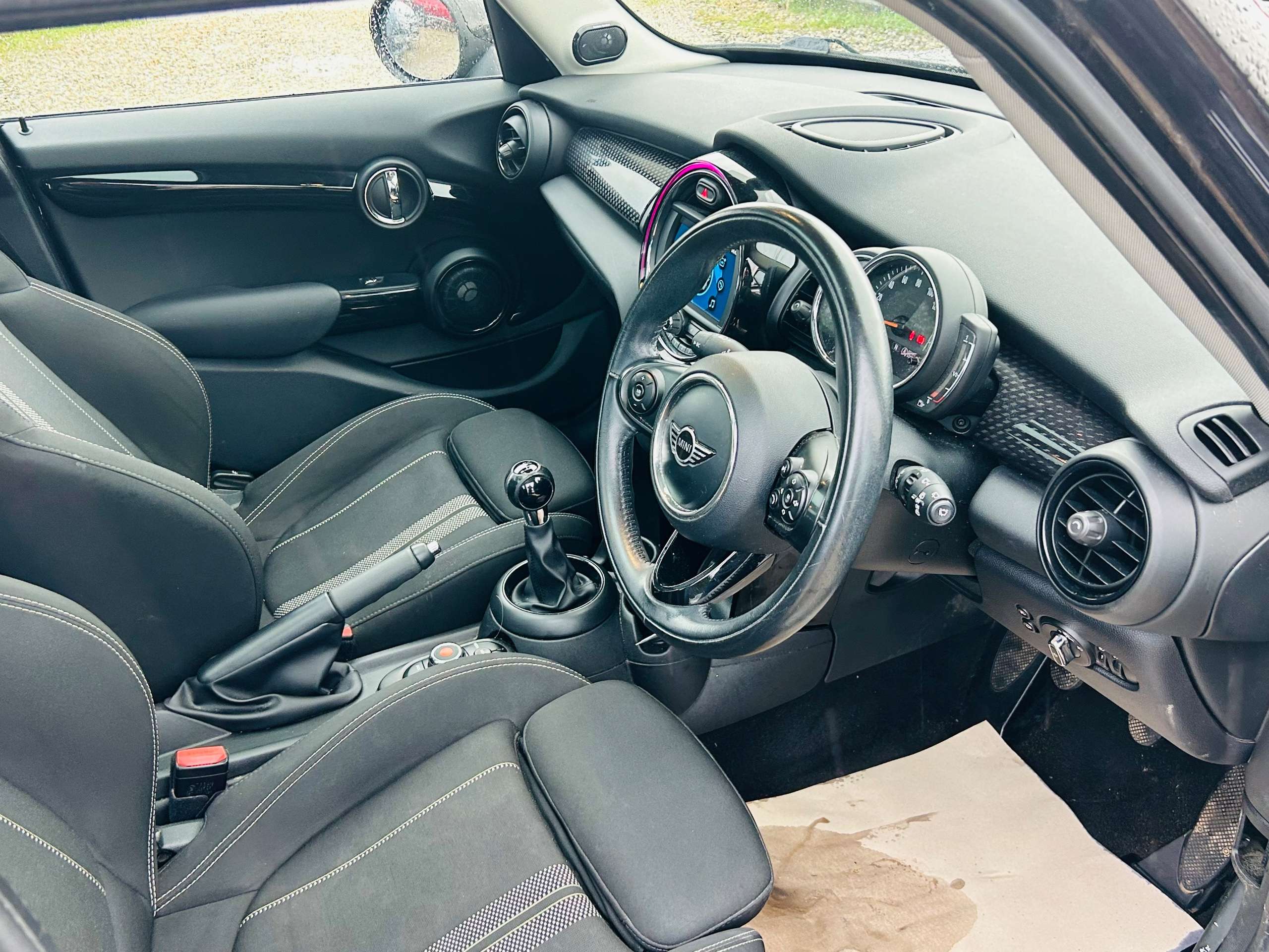 A 2018 MINI HATCH 2.0 Cooper S Hatchback 5dr Petrol Manual Euro 6 (s/s) (192 ps) A 2018 MINI HATCH 2.0 Cooper S Hatchback 5dr Petrol Manual Euro 6 (s/s) (192 ps)