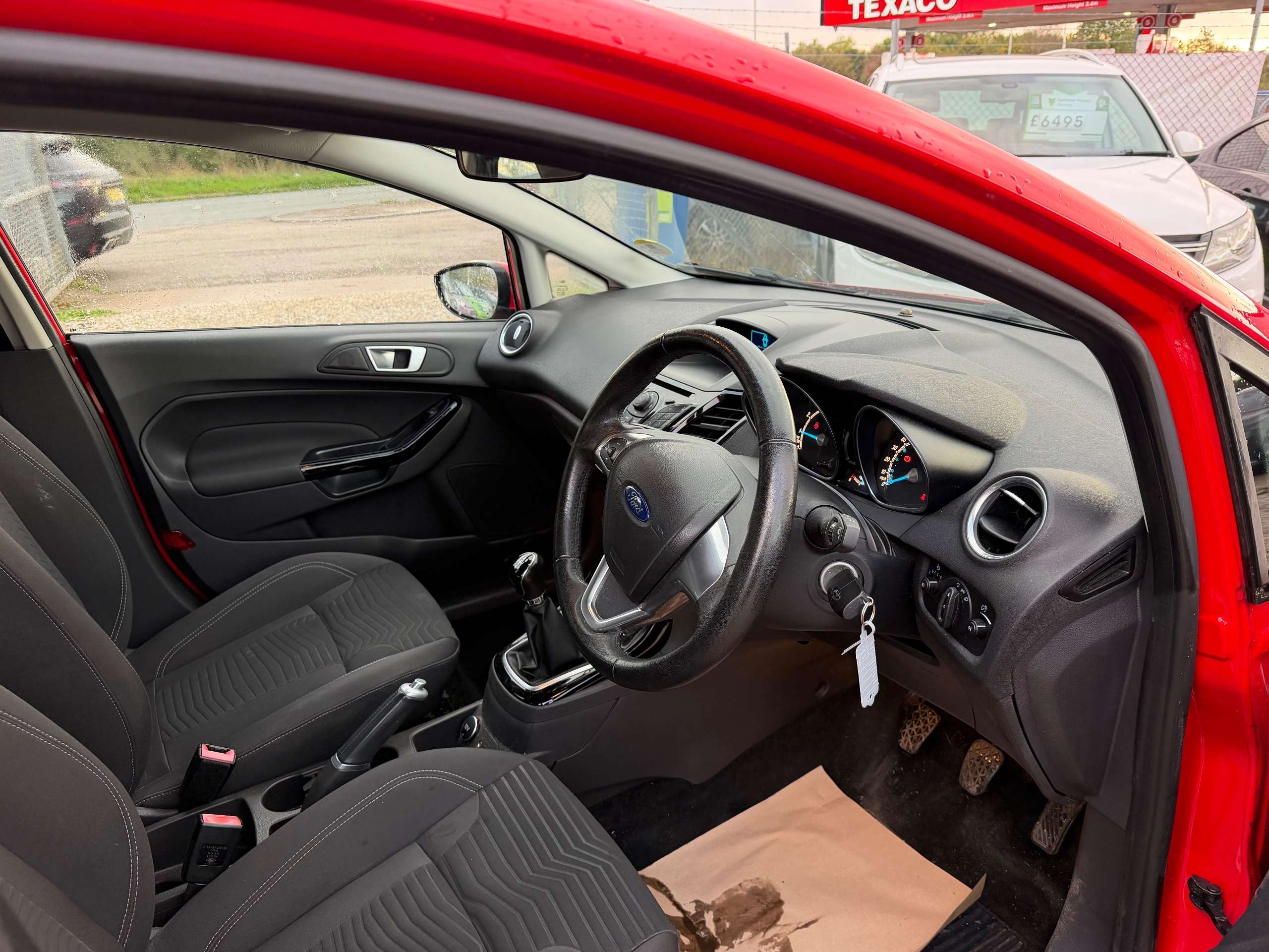 A 2014 FORD FIESTA 1.0T EcoBoost Zetec Hatchback 5dr Petrol Manual Euro 5 (s/s) (100 ps) A 2014 FORD FIESTA 1.0T EcoBoost Zetec Hatchback 5dr Petrol Manual Euro 5 (s/s) (100 ps)