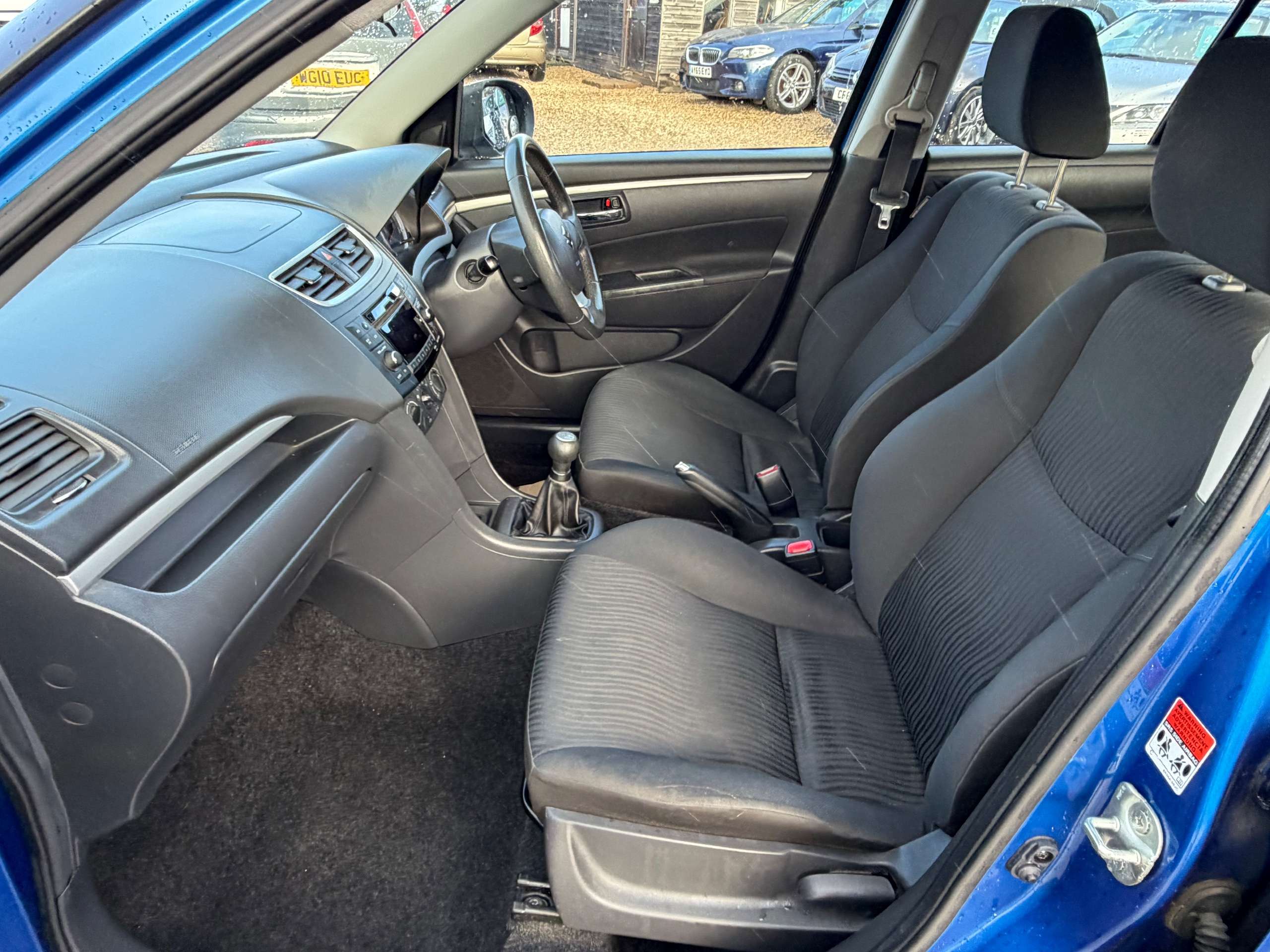 2011 SUZUKI SWIFT 2011 SUZUKI SWIFT