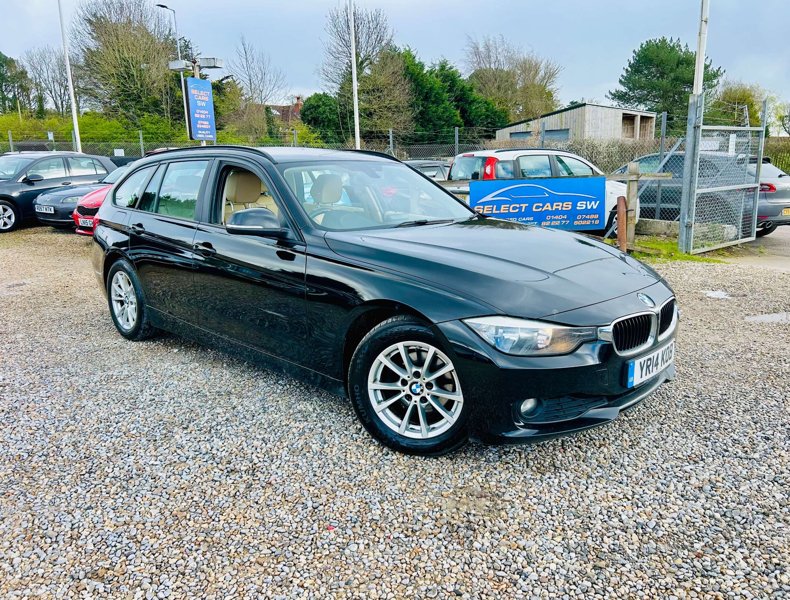 A 2014 BMW 3 SERIES 2.0 320d ED EfficientDynamics Business Touring 5dr Diesel Manual Euro 5 (s/s) (163 ps) A 2014 BMW 3 SERIES 2.0 320d ED EfficientDynamics Business Touring 5dr Diesel Manual Euro 5 (s/s) (163 ps)