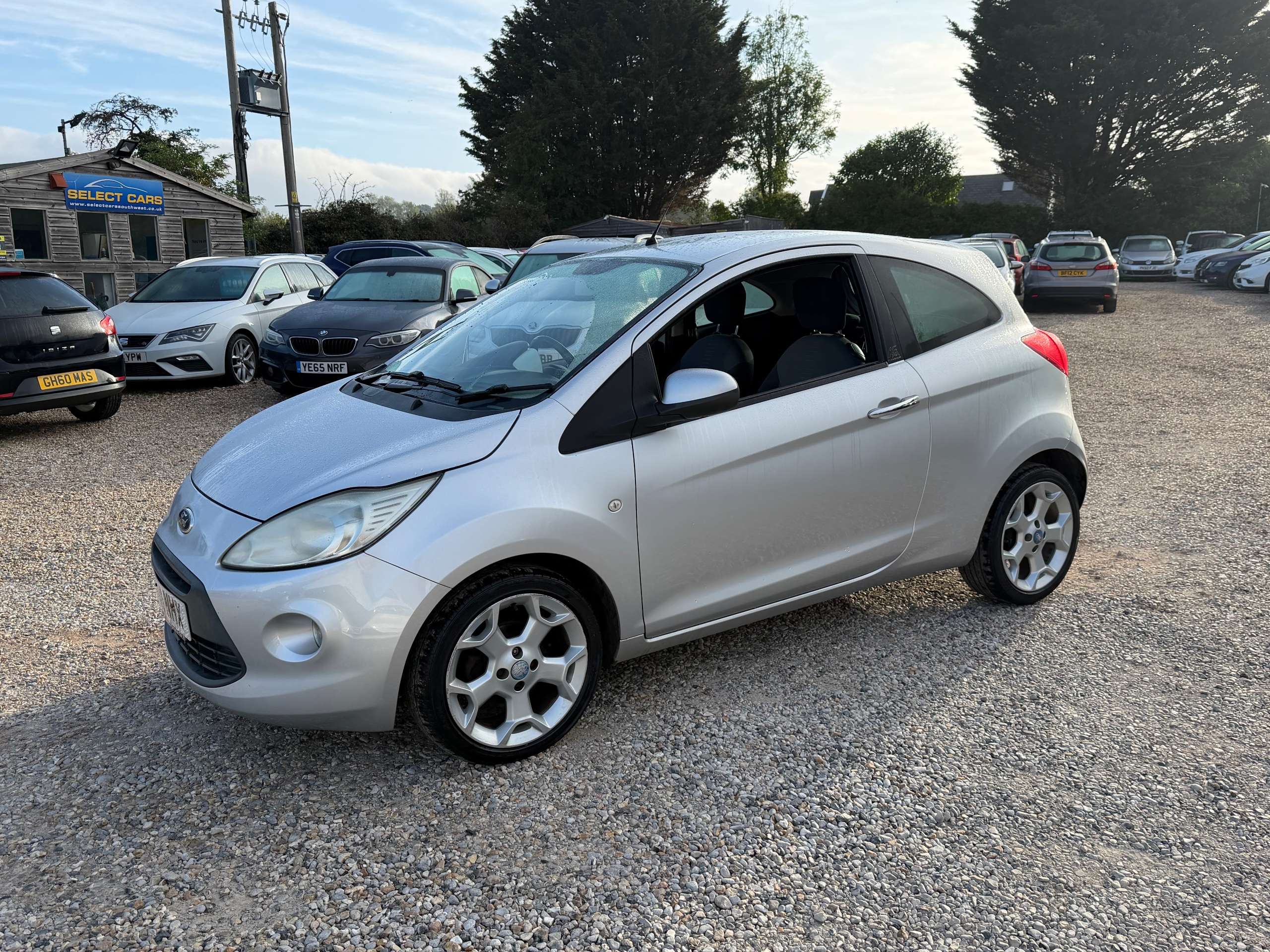 2011 FORD KA 2011 FORD KA