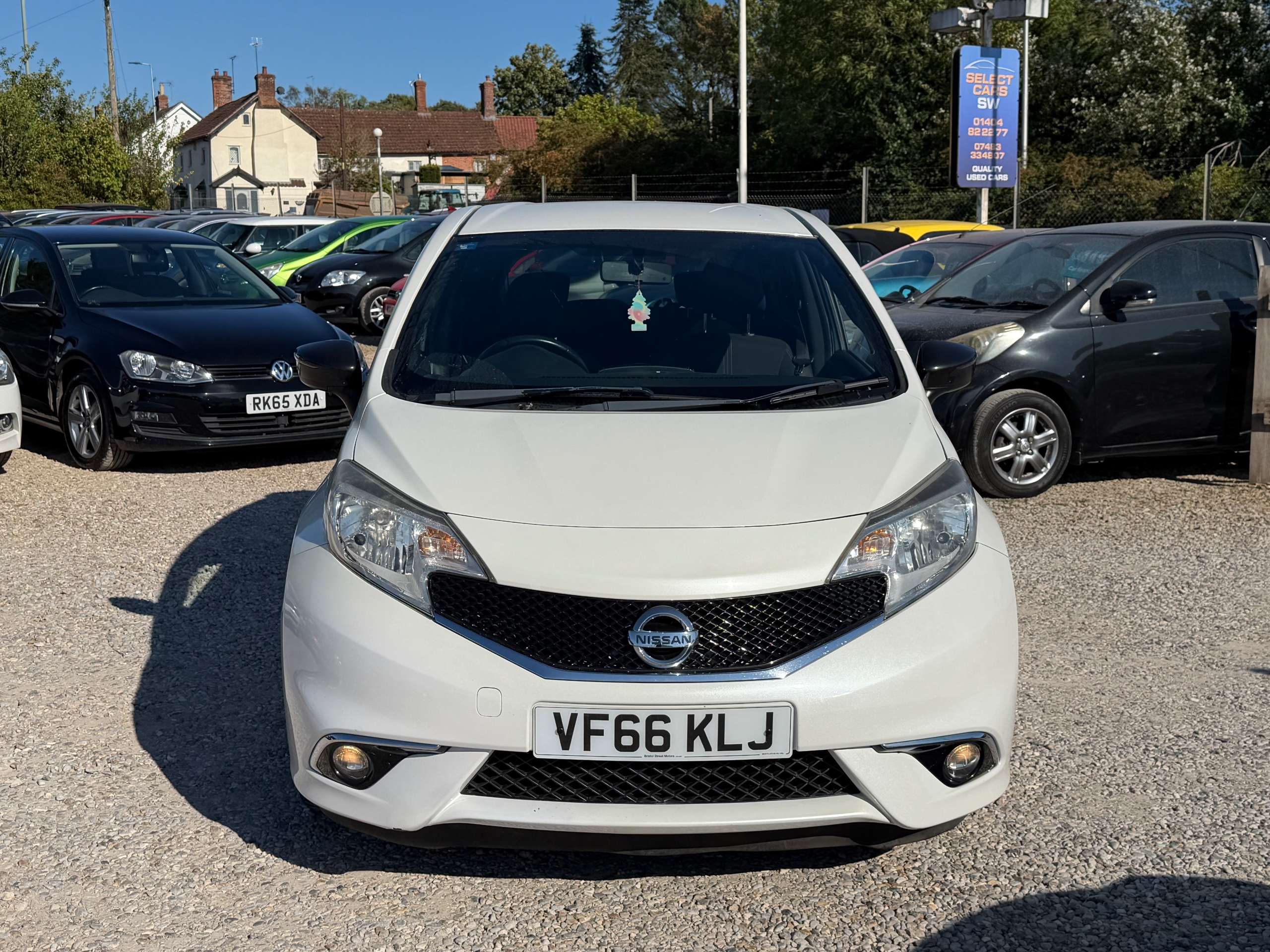 A 2017 NISSAN NOTE 1.5 dCi Black Edition (Connect) Hatchback 5dr Diesel Manual Euro 6 (s/s) (90 ps) A 2017 NISSAN NOTE 1.5 dCi Black Edition (Connect) Hatchback 5dr Diesel Manual Euro 6 (s/s) (90 ps)