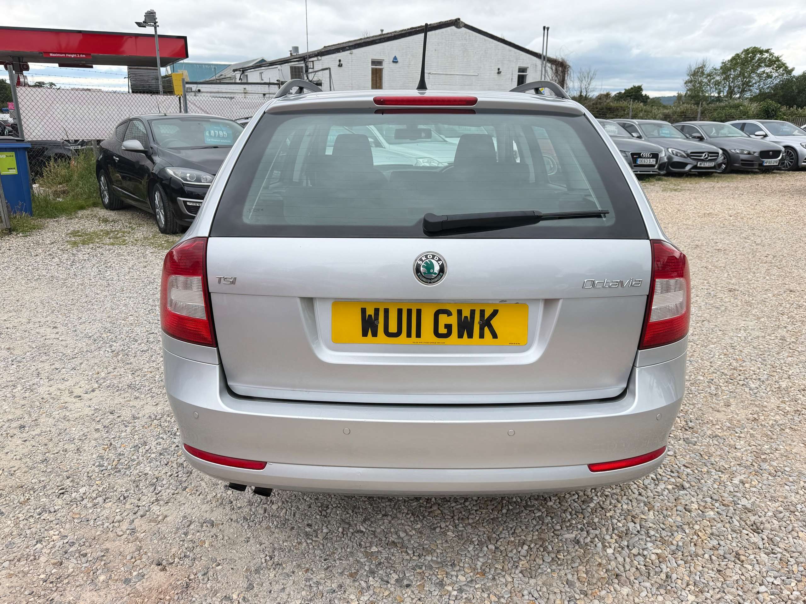 2011 SKODA OCTAVIA 2011 SKODA OCTAVIA