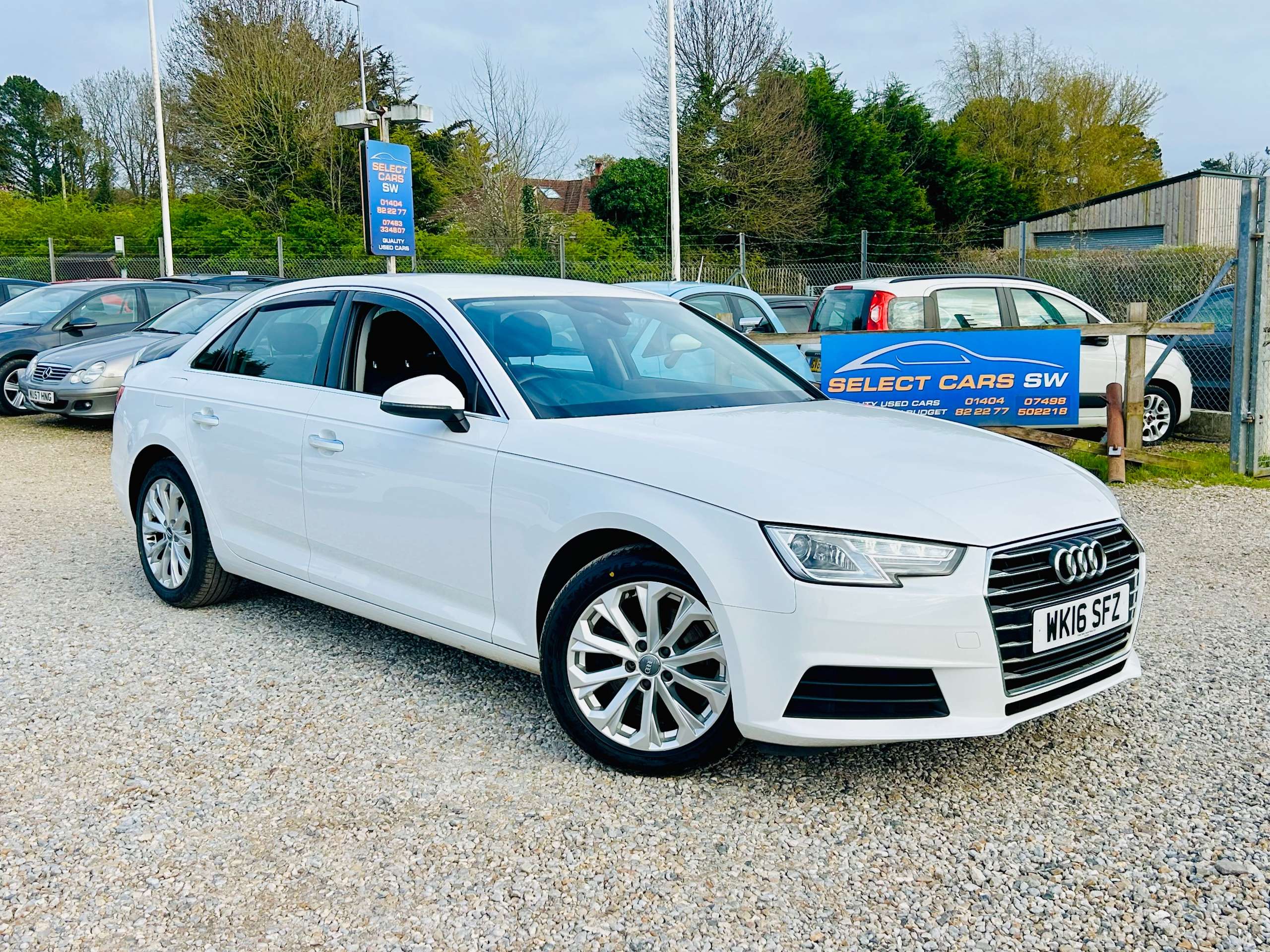 A 2016 AUDI A4 1.4 TFSI SE Saloon 4dr Petrol Manual Euro 6 (s/s) (150 ps) A 2016 AUDI A4 1.4 TFSI SE Saloon 4dr Petrol Manual Euro 6 (s/s) (150 ps)