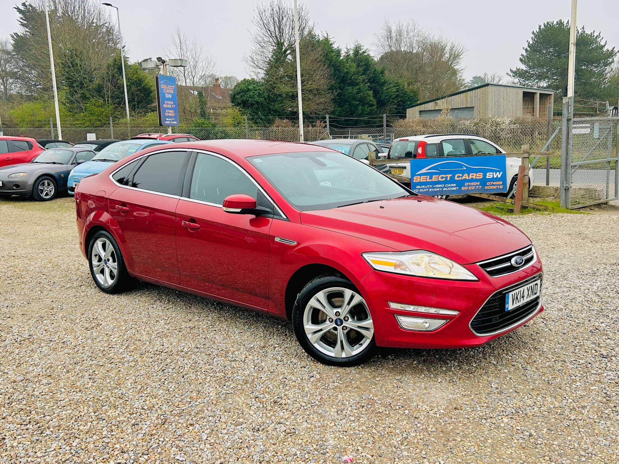 A 2014 FORD MONDEO 1.6 TDCi ECOnetic Titanium X Business Edition Hatchback 5dr Diesel Manual Euro 5 (s/s) (115 ps) A 2014 FORD MONDEO 1.6 TDCi ECOnetic Titanium X Business Edition Hatchback 5dr Diesel Manual Euro 5 (s/s) (115 ps)