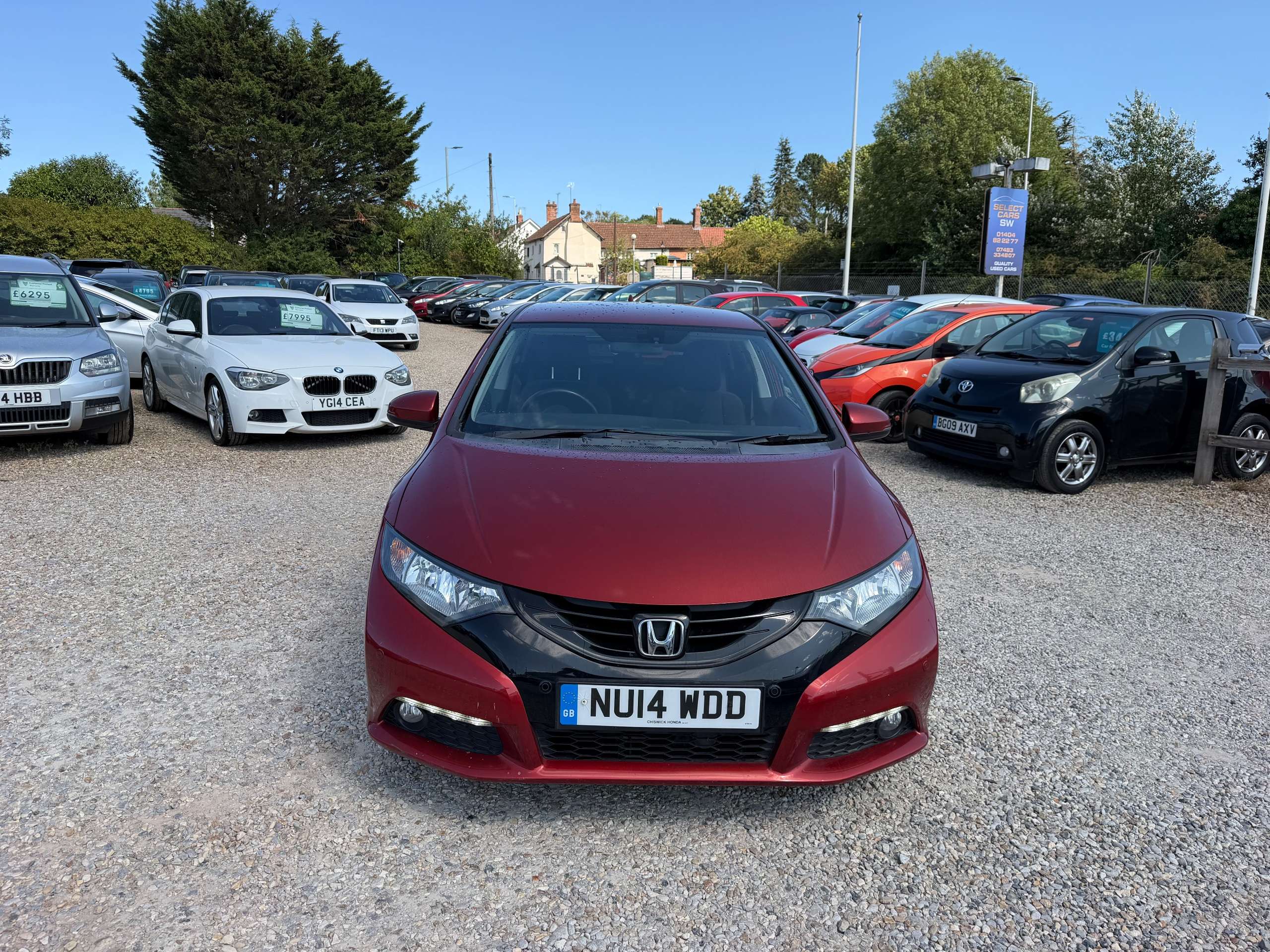 A 2014 HONDA CIVIC 1.8 i-VTEC SE Plus Hatchback 5dr Petrol Auto Euro 5 (142 ps) A 2014 HONDA CIVIC 1.8 i-VTEC SE Plus Hatchback 5dr Petrol Auto Euro 5 (142 ps)