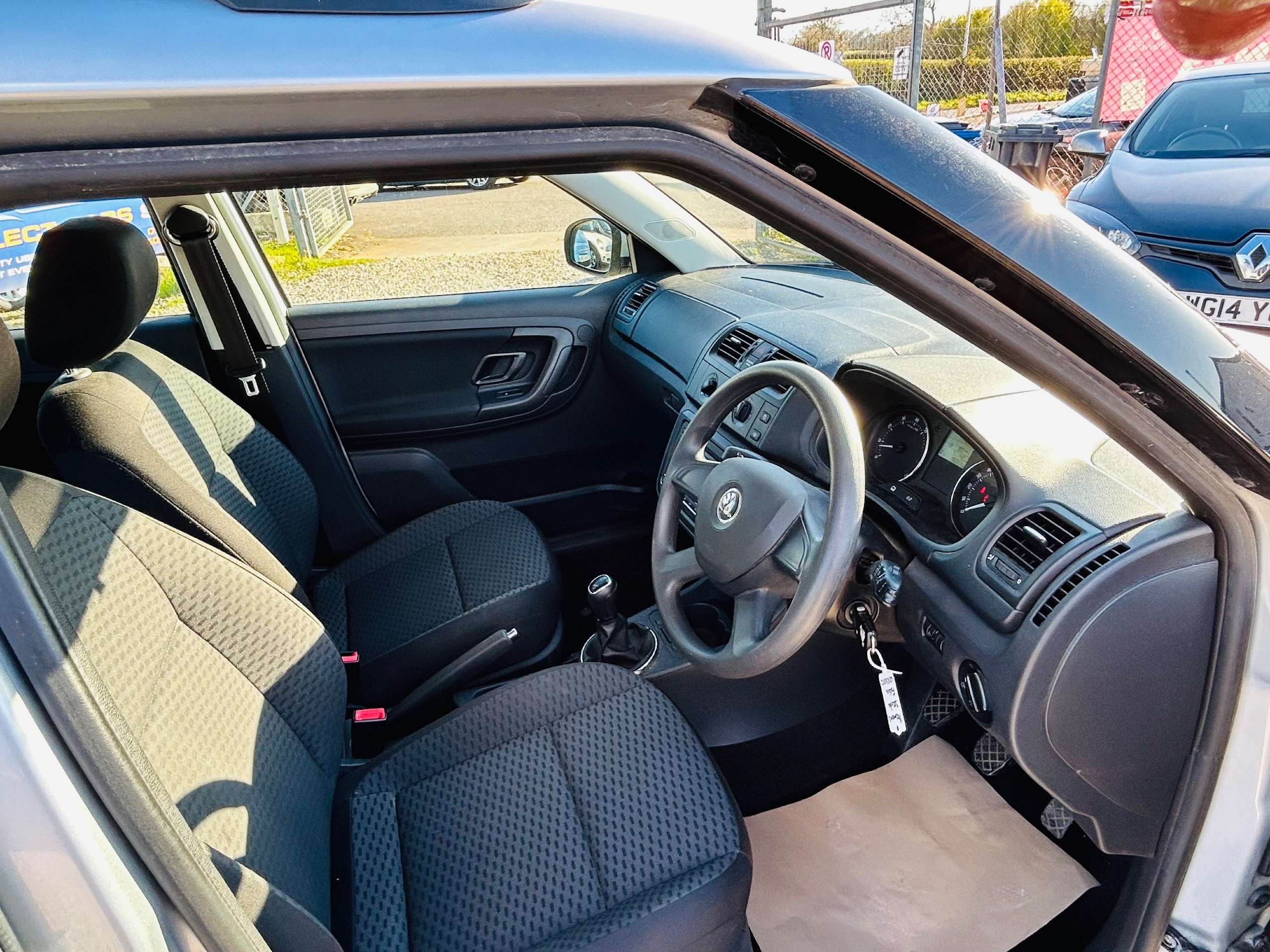 A 2013 SKODA FABIA 1.2 TSI SE Estate 5dr Petrol Manual Euro 5 (86 ps) A 2013 SKODA FABIA 1.2 TSI SE Estate 5dr Petrol Manual Euro 5 (86 ps)