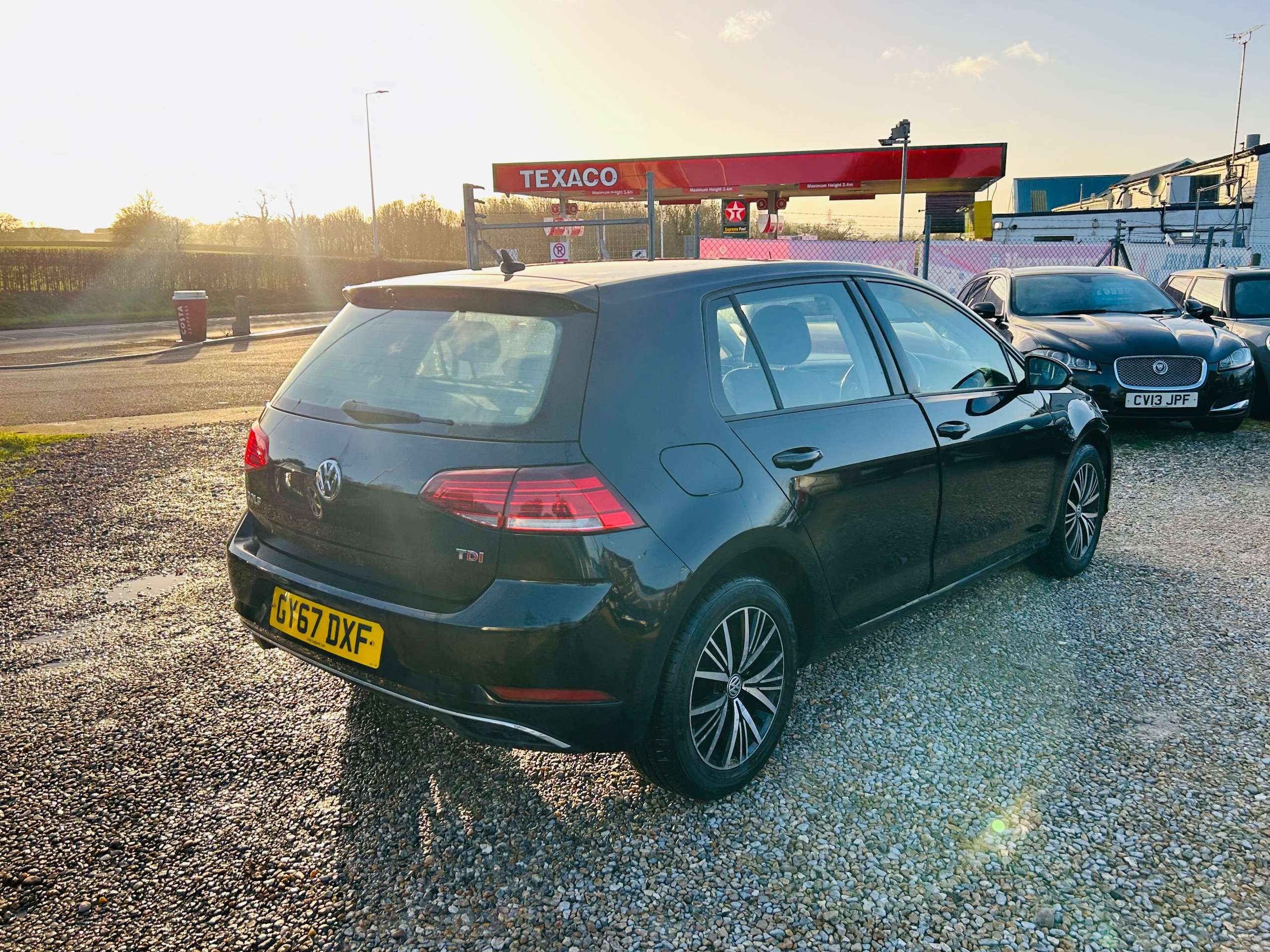 2017 VOLKSWAGEN GOLF 2017 VOLKSWAGEN GOLF