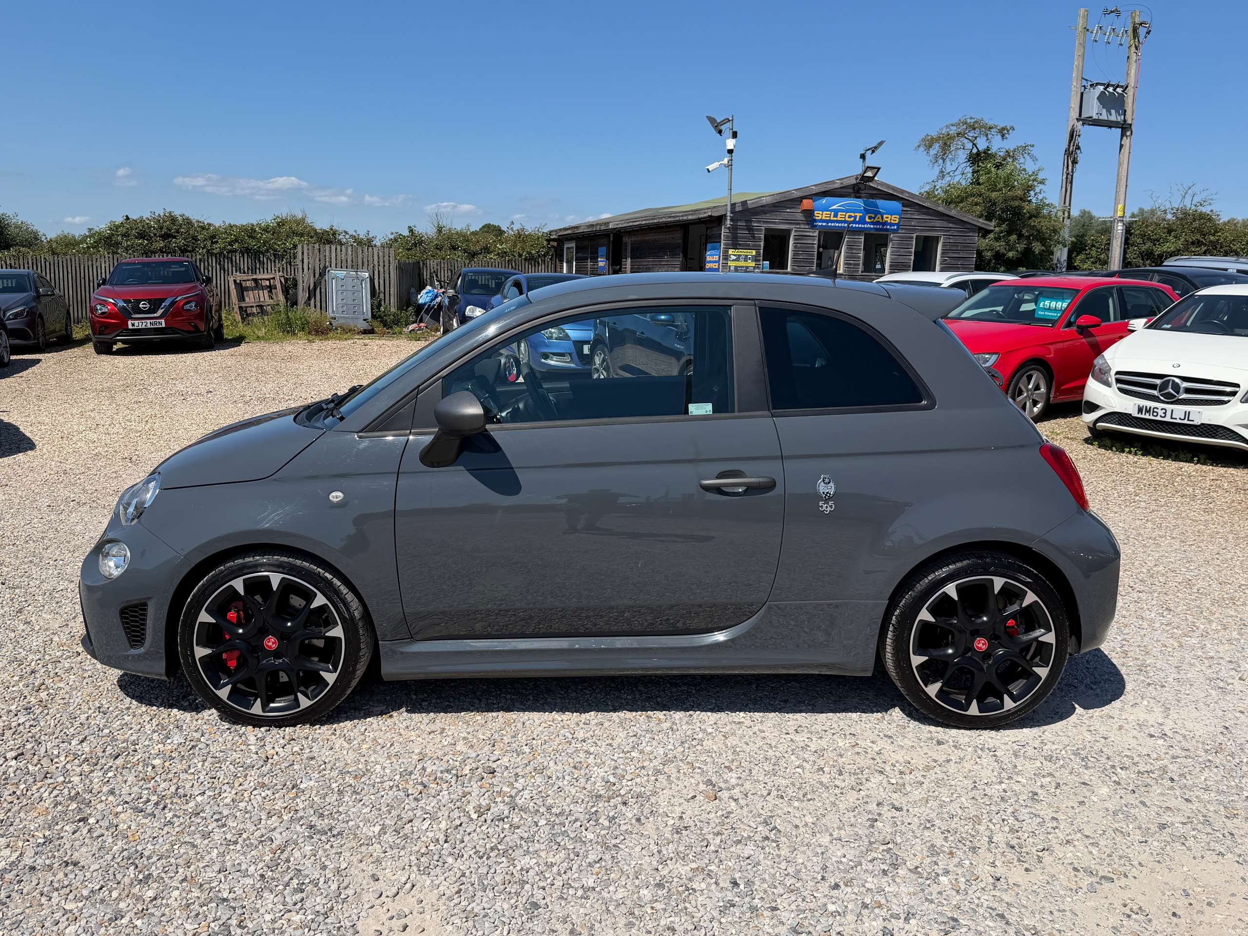 2019 ABARTH 595 2019 ABARTH 595
