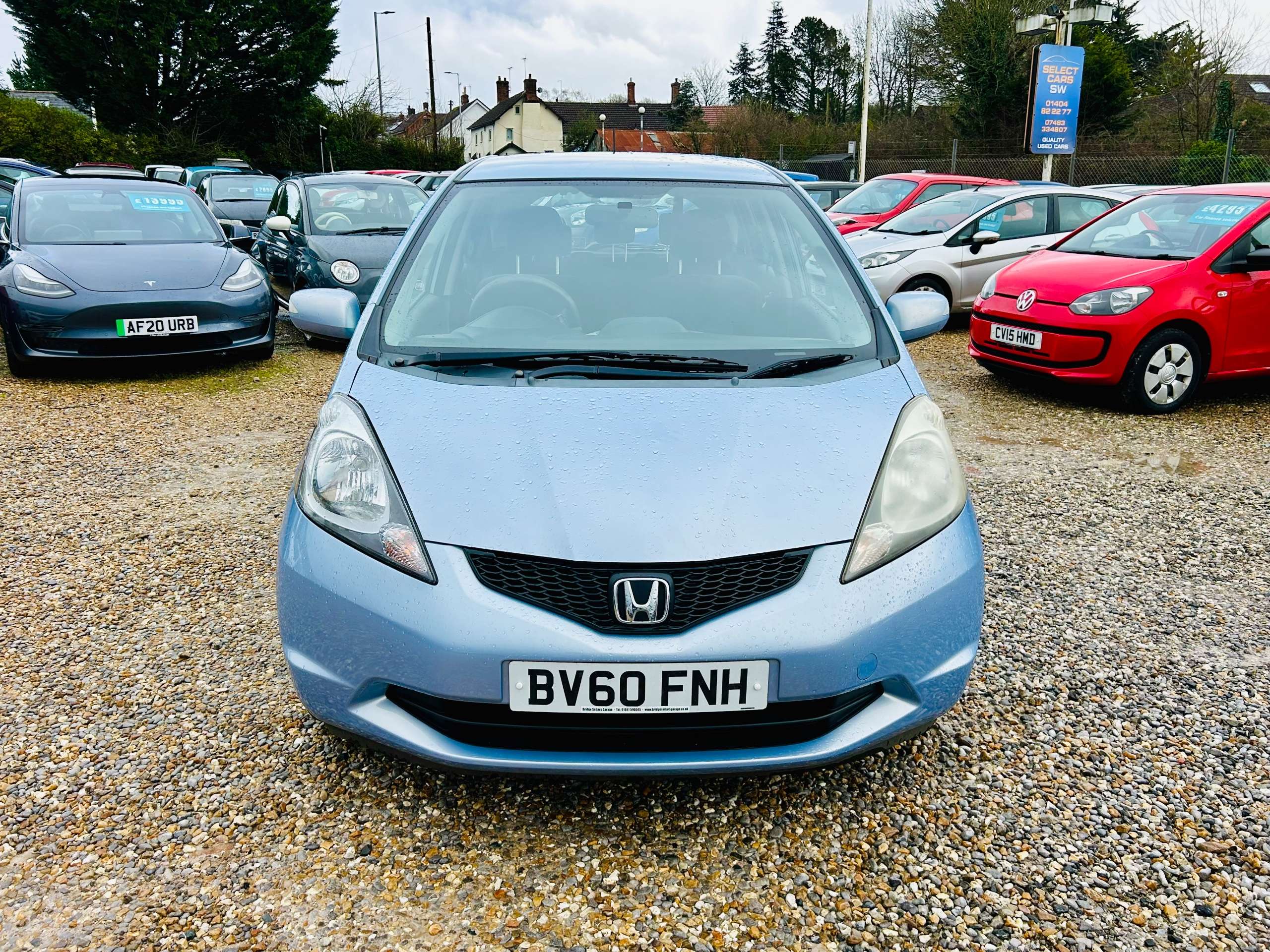 A 2010 HONDA JAZZ 1.4 i-VTEC ES Hatchback 5dr Petrol i SHIFT Euro 5 (99 ps) A 2010 HONDA JAZZ 1.4 i-VTEC ES Hatchback 5dr Petrol i SHIFT Euro 5 (99 ps)