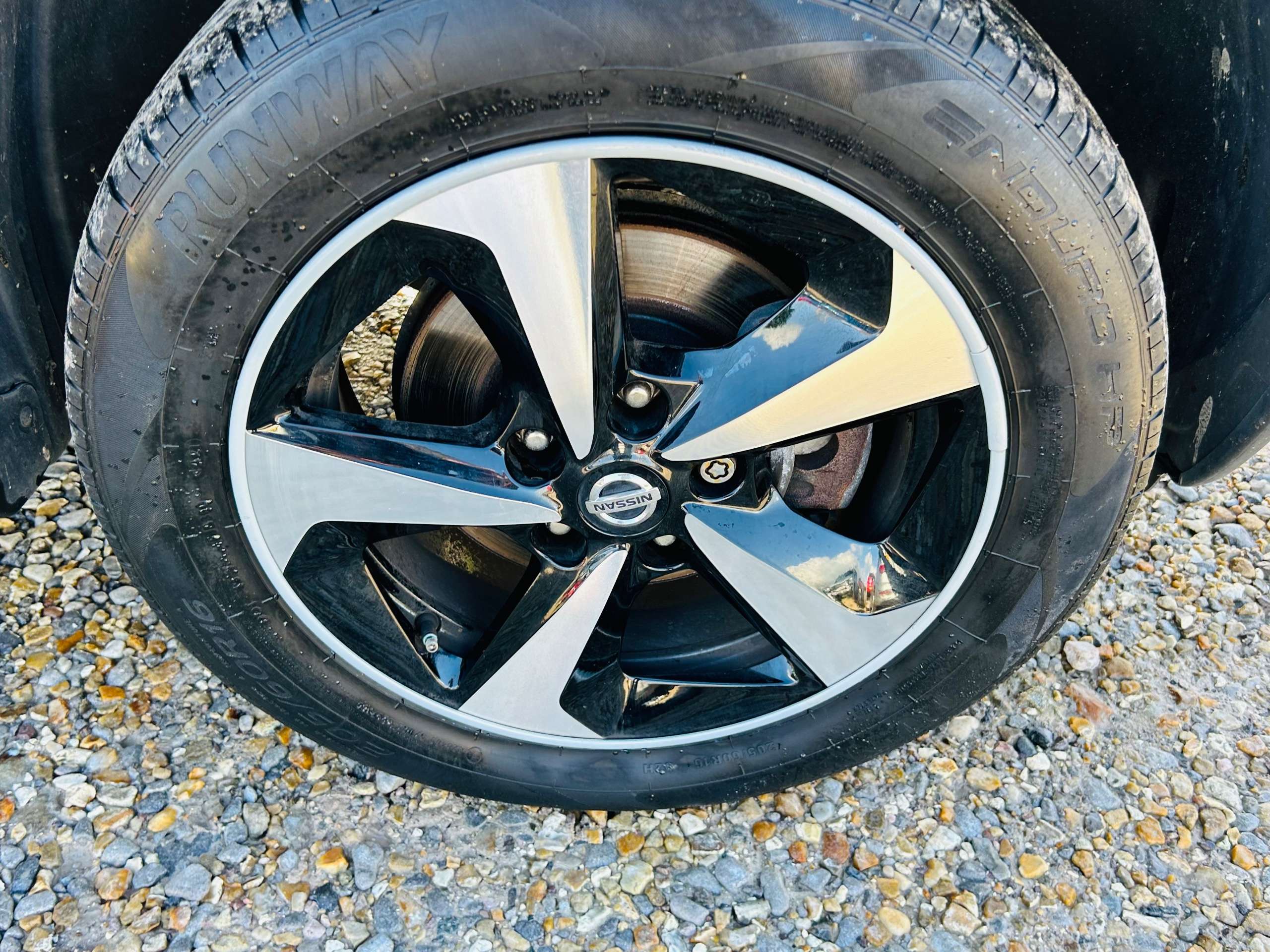 A 2018 NISSAN JUKE 1.6 Bose Personal Edition SUV 5dr Petrol Manual Euro 6 (112 ps) A 2018 NISSAN JUKE 1.6 Bose Personal Edition SUV 5dr Petrol Manual Euro 6 (112 ps)