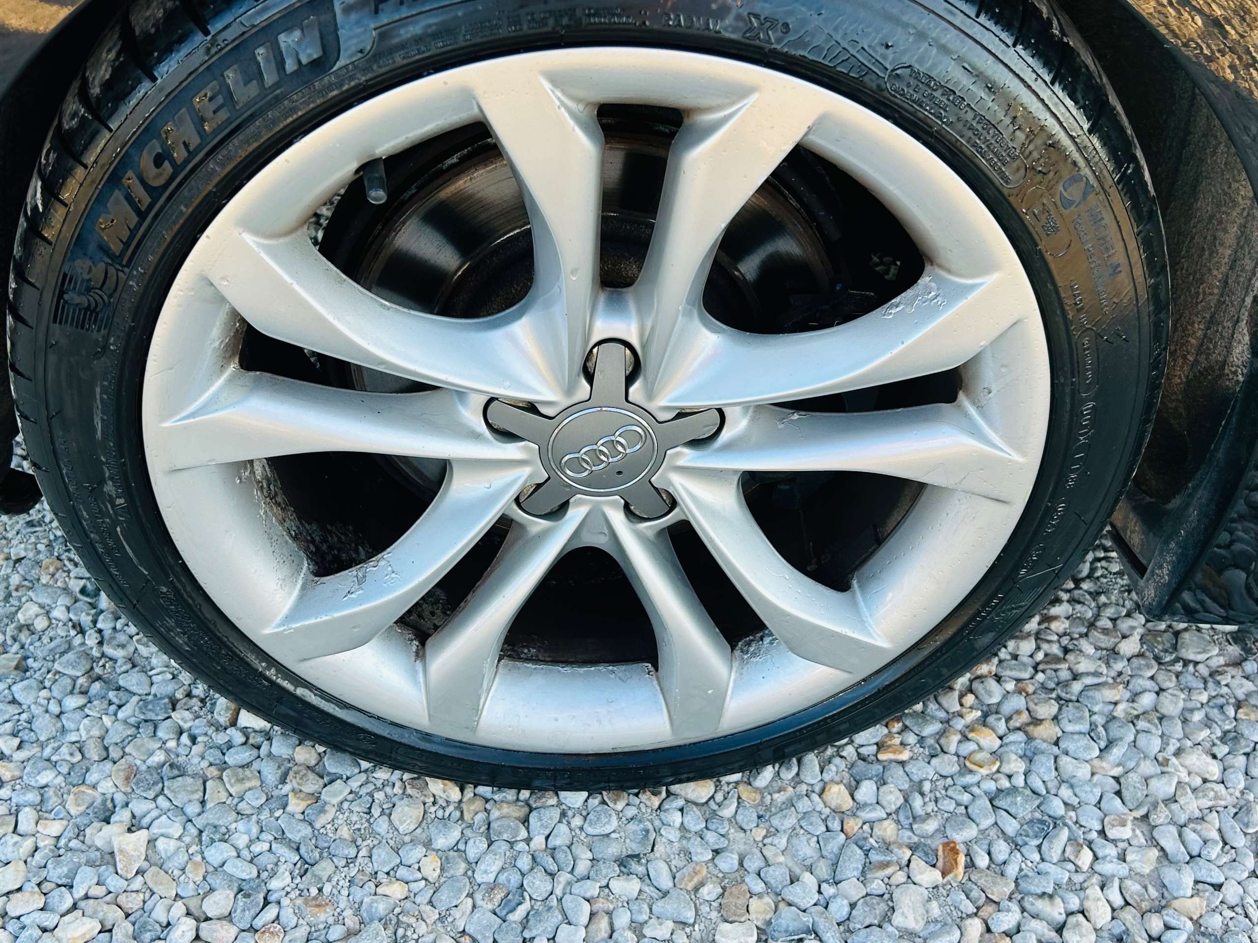 A 2009 AUDI TTS 2.0 TFSI Roadster 2dr Petrol S Tronic quattro Euro 4 (272 ps) A 2009 AUDI TTS 2.0 TFSI Roadster 2dr Petrol S Tronic quattro Euro 4 (272 ps)