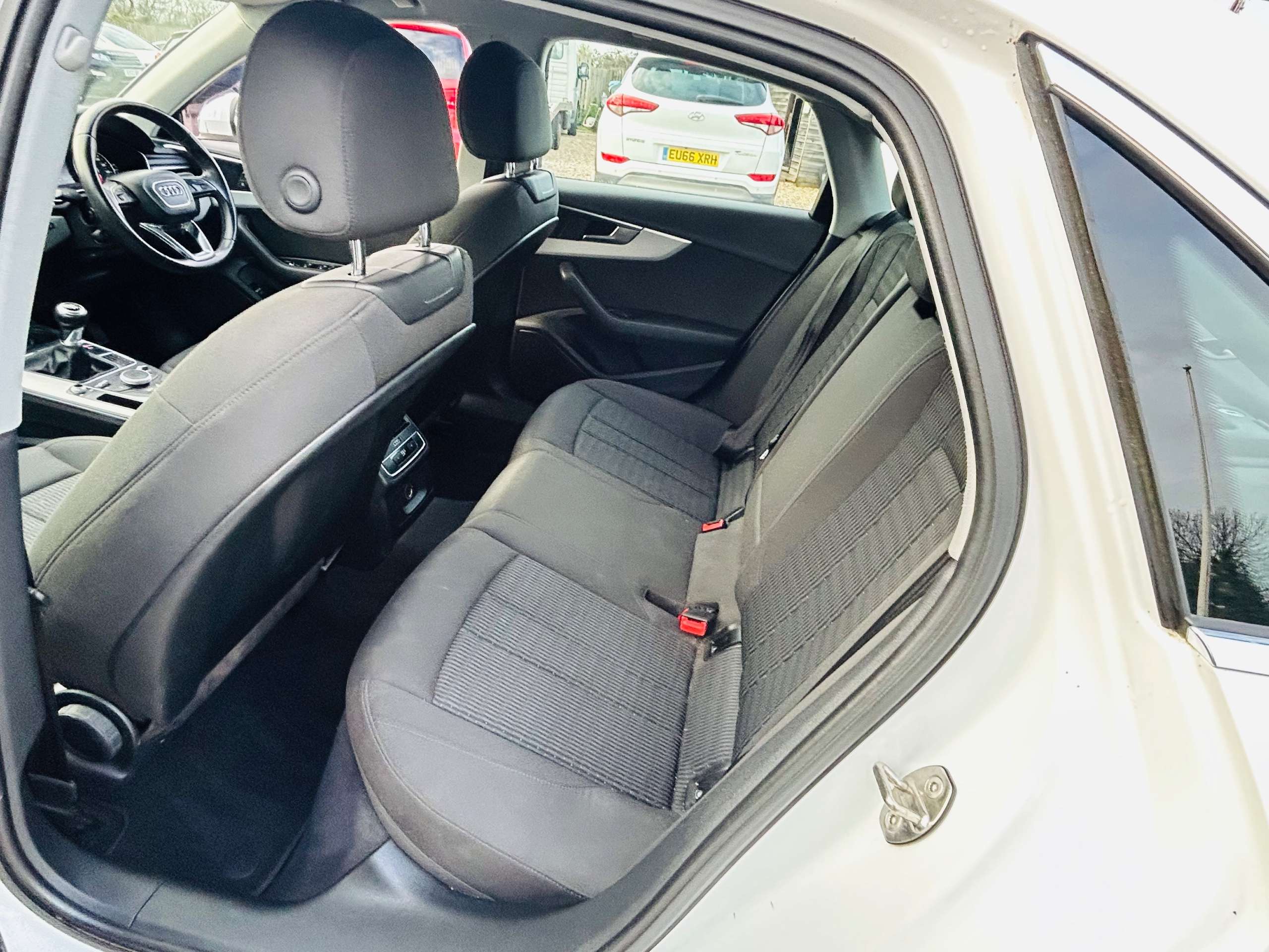 2016 AUDI A4 2016 AUDI A4