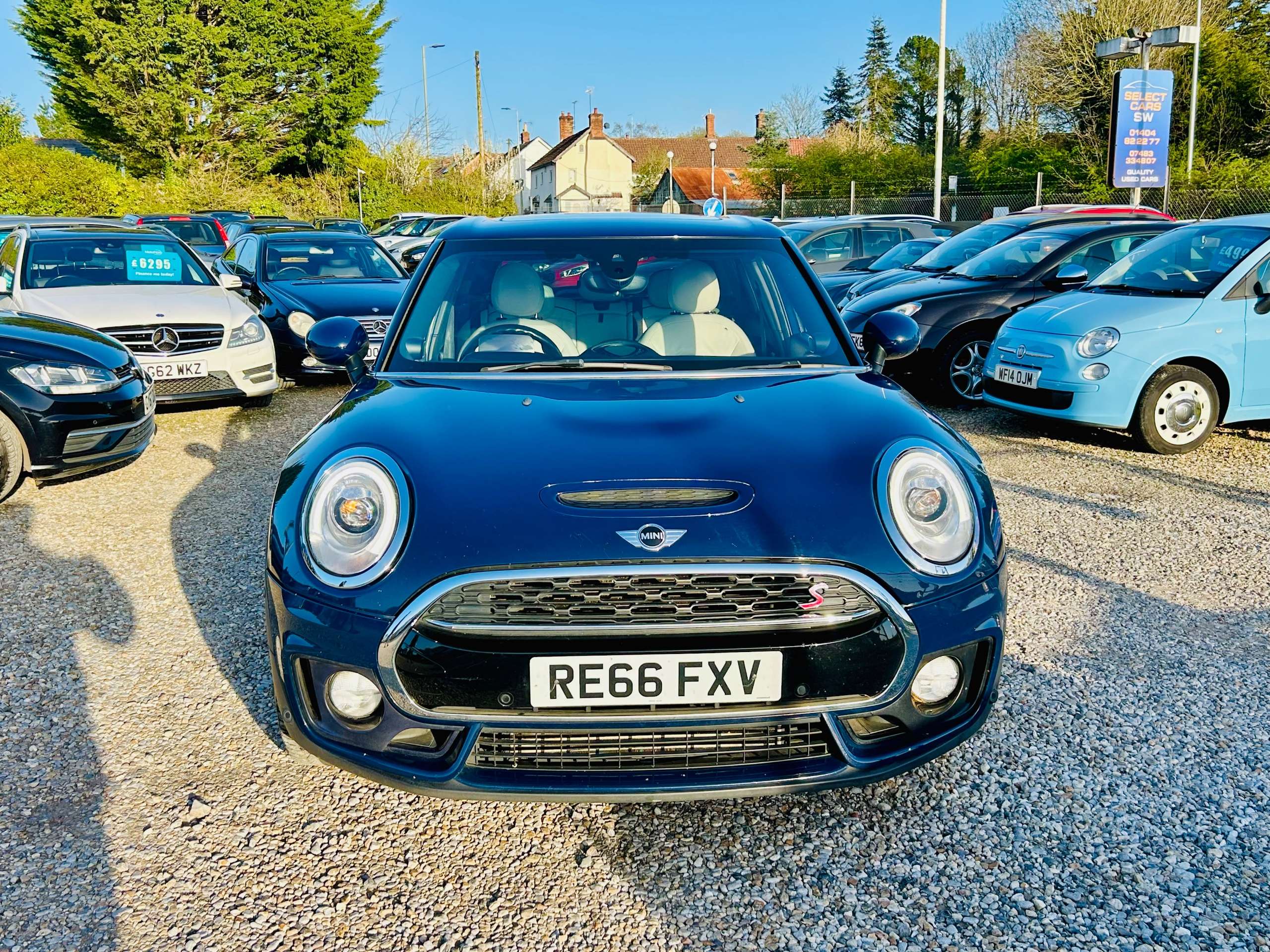 A 2016 MINI CLUBMAN 2.0 Cooper S Estate 6dr Petrol Manual Euro 6 (s/s) (192 ps) A 2016 MINI CLUBMAN 2.0 Cooper S Estate 6dr Petrol Manual Euro 6 (s/s) (192 ps)