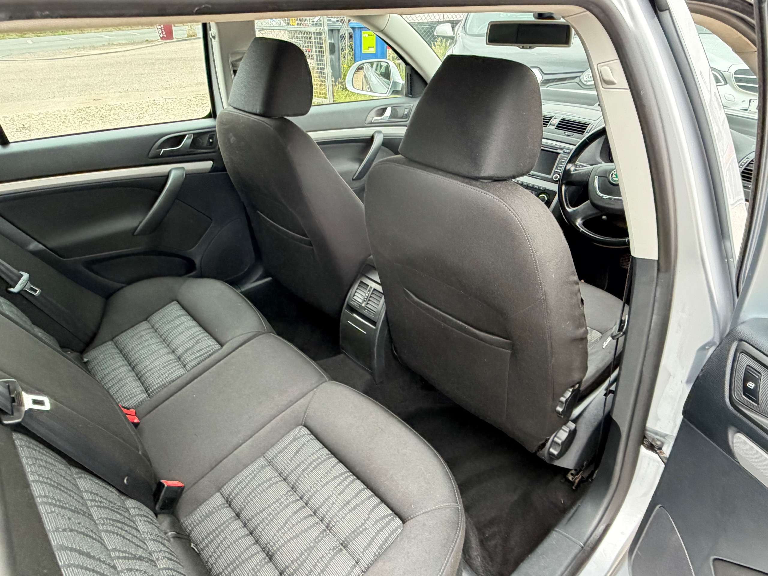 2011 SKODA OCTAVIA 2011 SKODA OCTAVIA