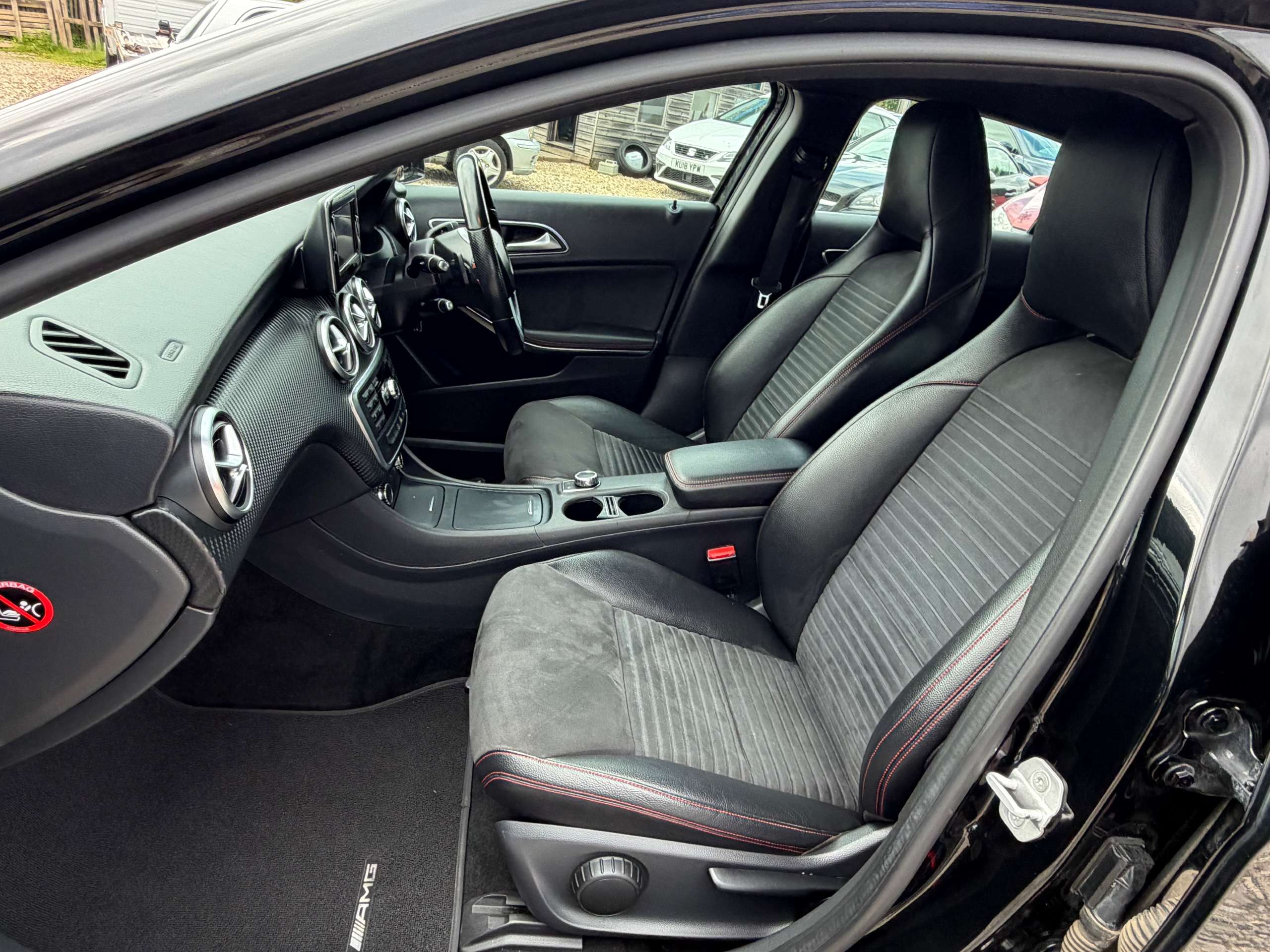 2015 MERCEDES-BENZ A CLASS 2015 MERCEDES-BENZ A CLASS