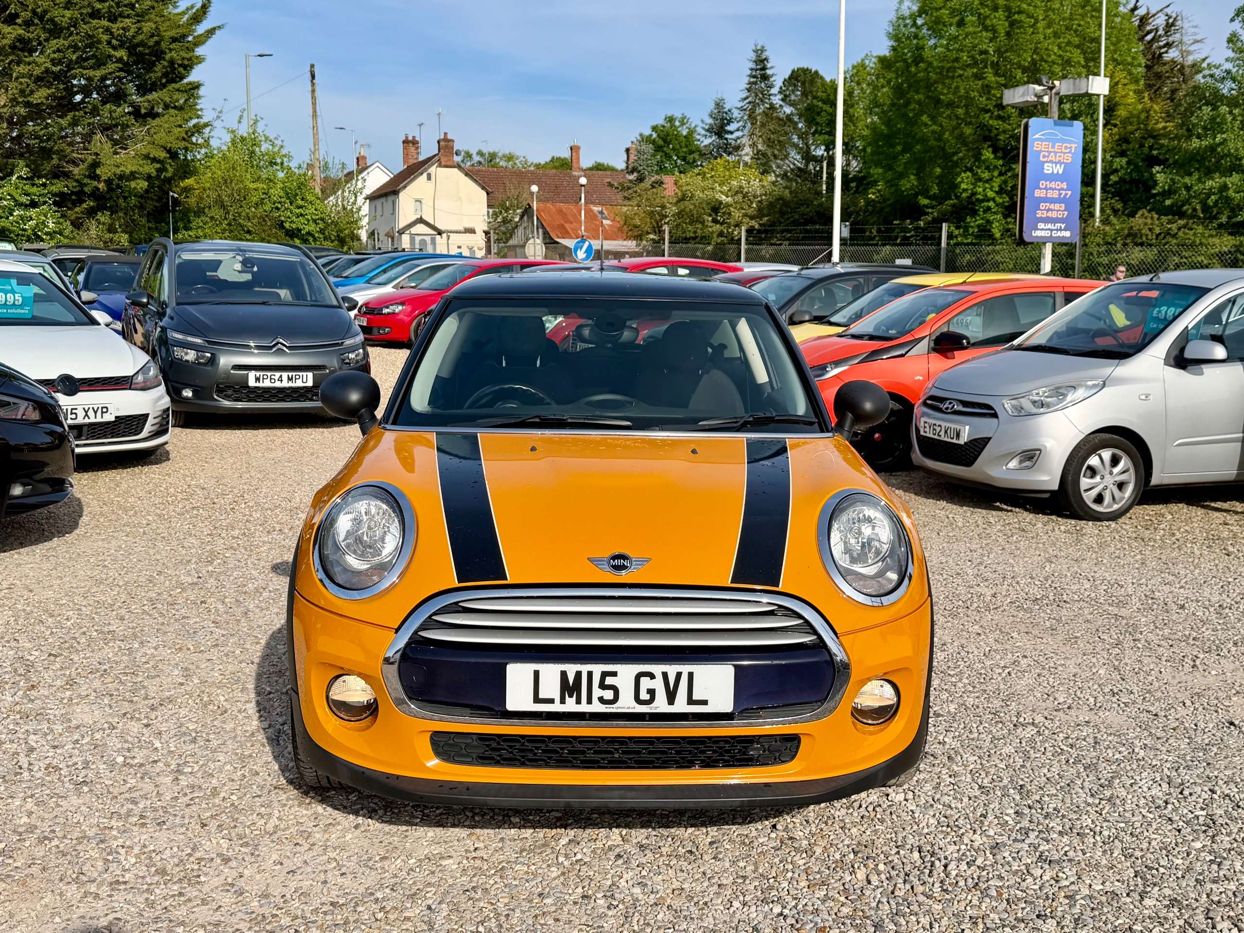 A 2015 MINI HATCH 1.5 Cooper D Hatchback 3dr Diesel Manual Euro 6 (s/s) (116 ps) A 2015 MINI HATCH 1.5 Cooper D Hatchback 3dr Diesel Manual Euro 6 (s/s) (116 ps)