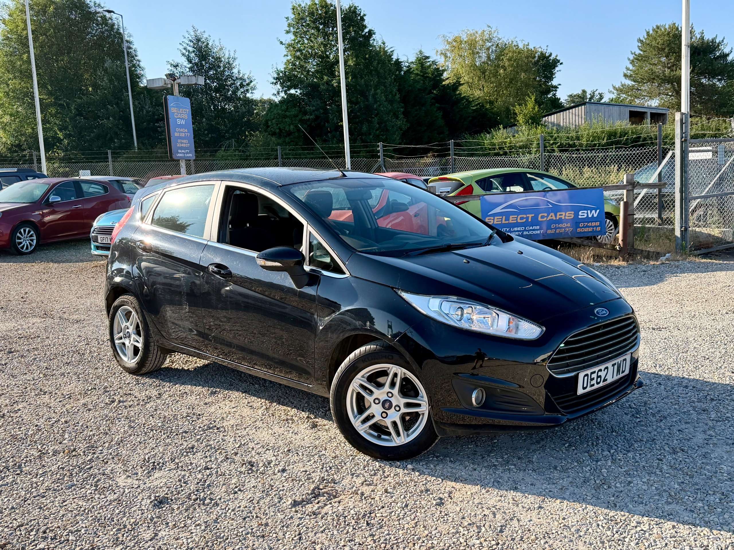 A 2013 FORD FIESTA 1.0 Zetec Hatchback 5dr Petrol Manual Euro 5 (s/s) (80 ps) A 2013 FORD FIESTA 1.0 Zetec Hatchback 5dr Petrol Manual Euro 5 (s/s) (80 ps)