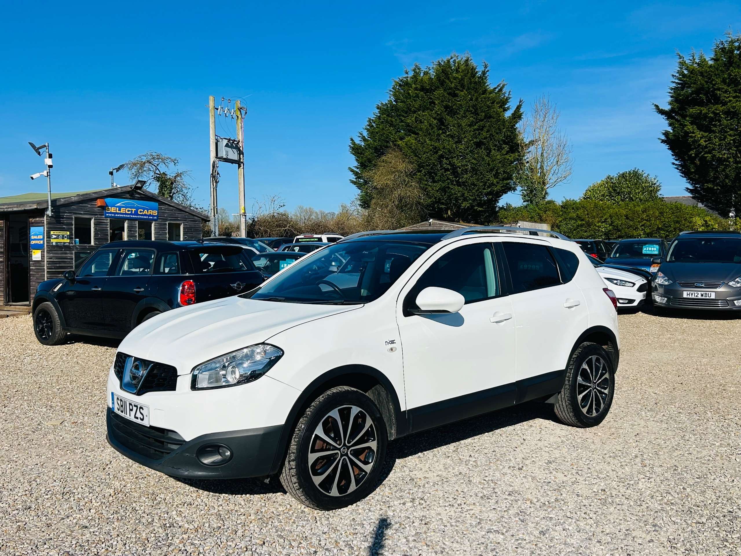 A 2011 NISSAN QASHQAI 1.5 dCi n-tec SUV 5dr Diesel Manual 2WD Euro 5 (110 ps) A 2011 NISSAN QASHQAI 1.5 dCi n-tec SUV 5dr Diesel Manual 2WD Euro 5 (110 ps)