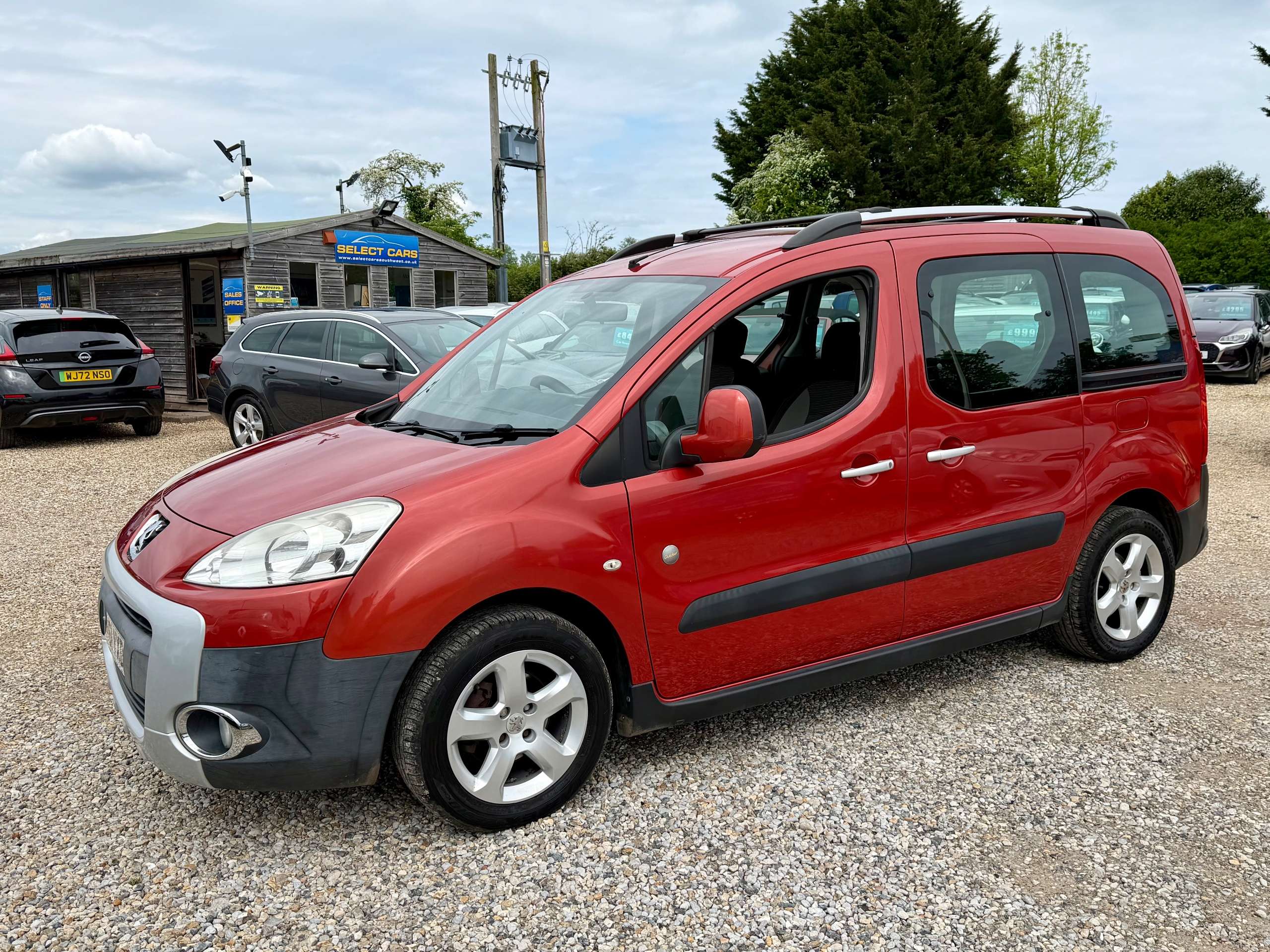 2011 PEUGEOT PARTNER TEPEE 2011 PEUGEOT PARTNER TEPEE