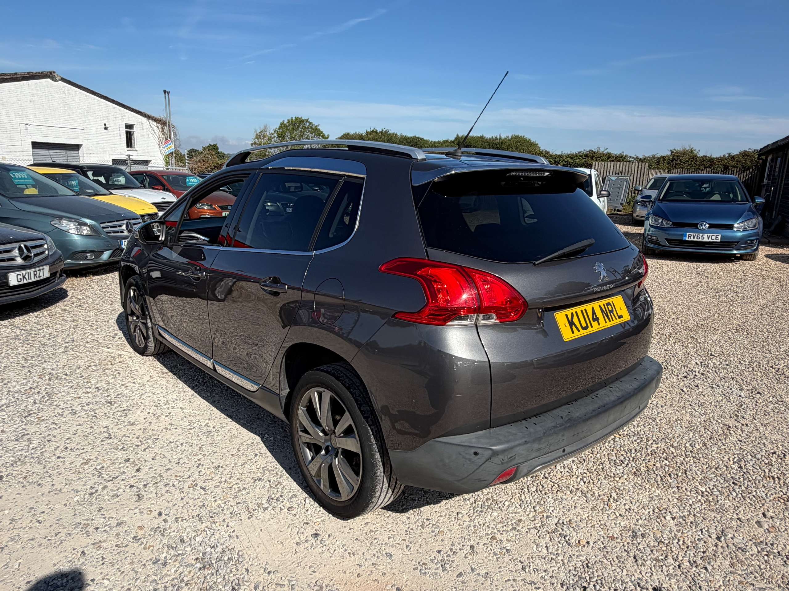 2014 PEUGEOT 2008 2014 PEUGEOT 2008