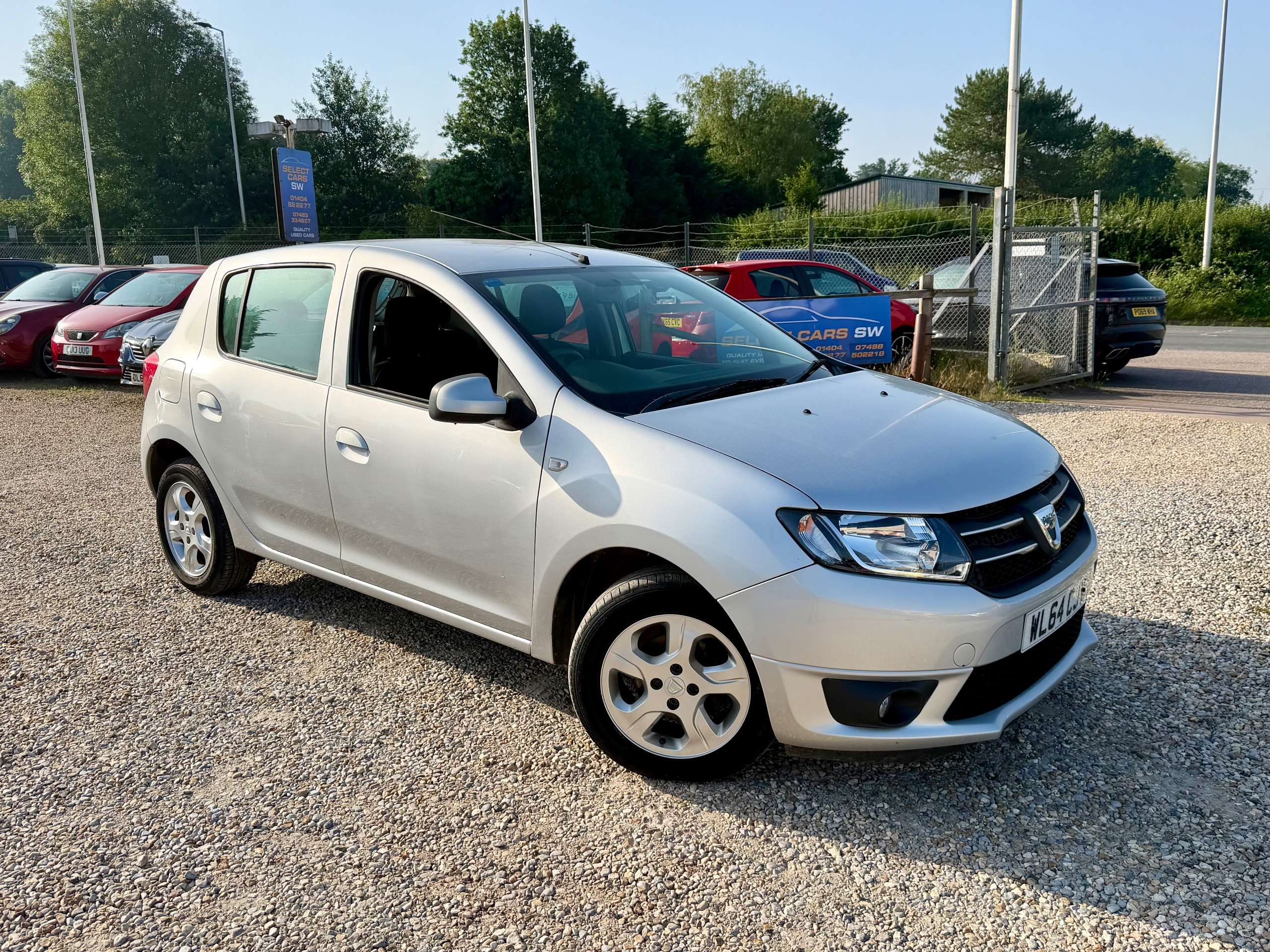 A 2015 DACIA SANDERO 1.5 dCi Laureate Hatchback 5dr Diesel Manual Euro 5 (90 ps) A 2015 DACIA SANDERO 1.5 dCi Laureate Hatchback 5dr Diesel Manual Euro 5 (90 ps)