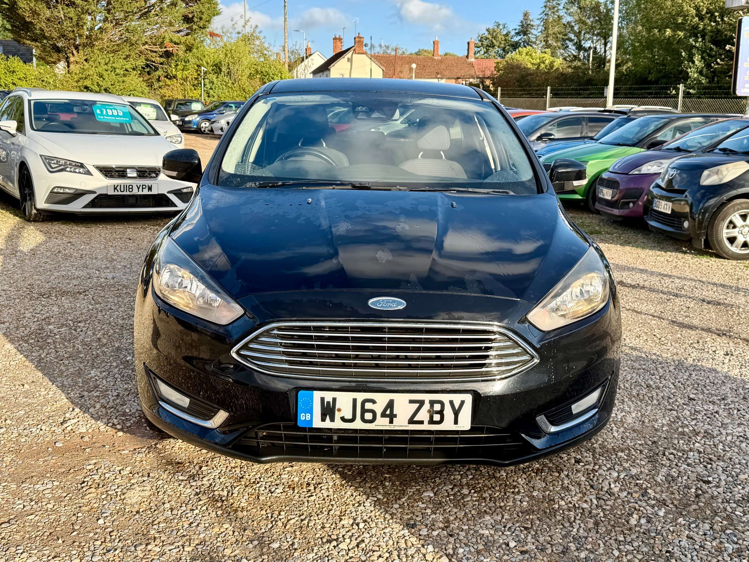 A 2014 FORD FOCUS 1.0T EcoBoost Titanium Hatchback 5dr Petrol Manual Euro 6 (s/s) (125 ps) A 2014 FORD FOCUS 1.0T EcoBoost Titanium Hatchback 5dr Petrol Manual Euro 6 (s/s) (125 ps)