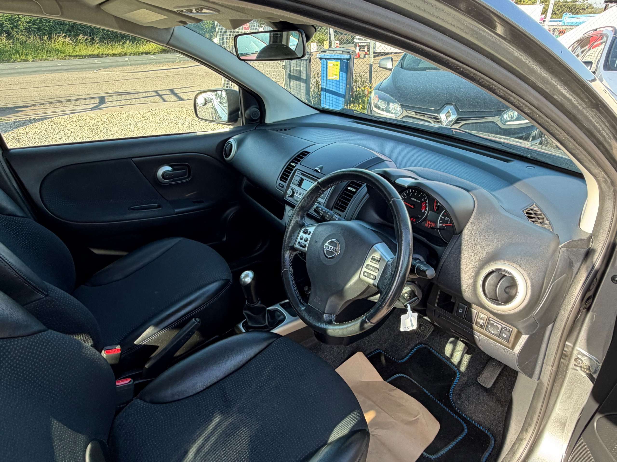 A 2012 NISSAN NOTE 1.4 16V Acenta Hatchback 5dr Petrol Manual Euro 5 (88 ps) A 2012 NISSAN NOTE 1.4 16V Acenta Hatchback 5dr Petrol Manual Euro 5 (88 ps)