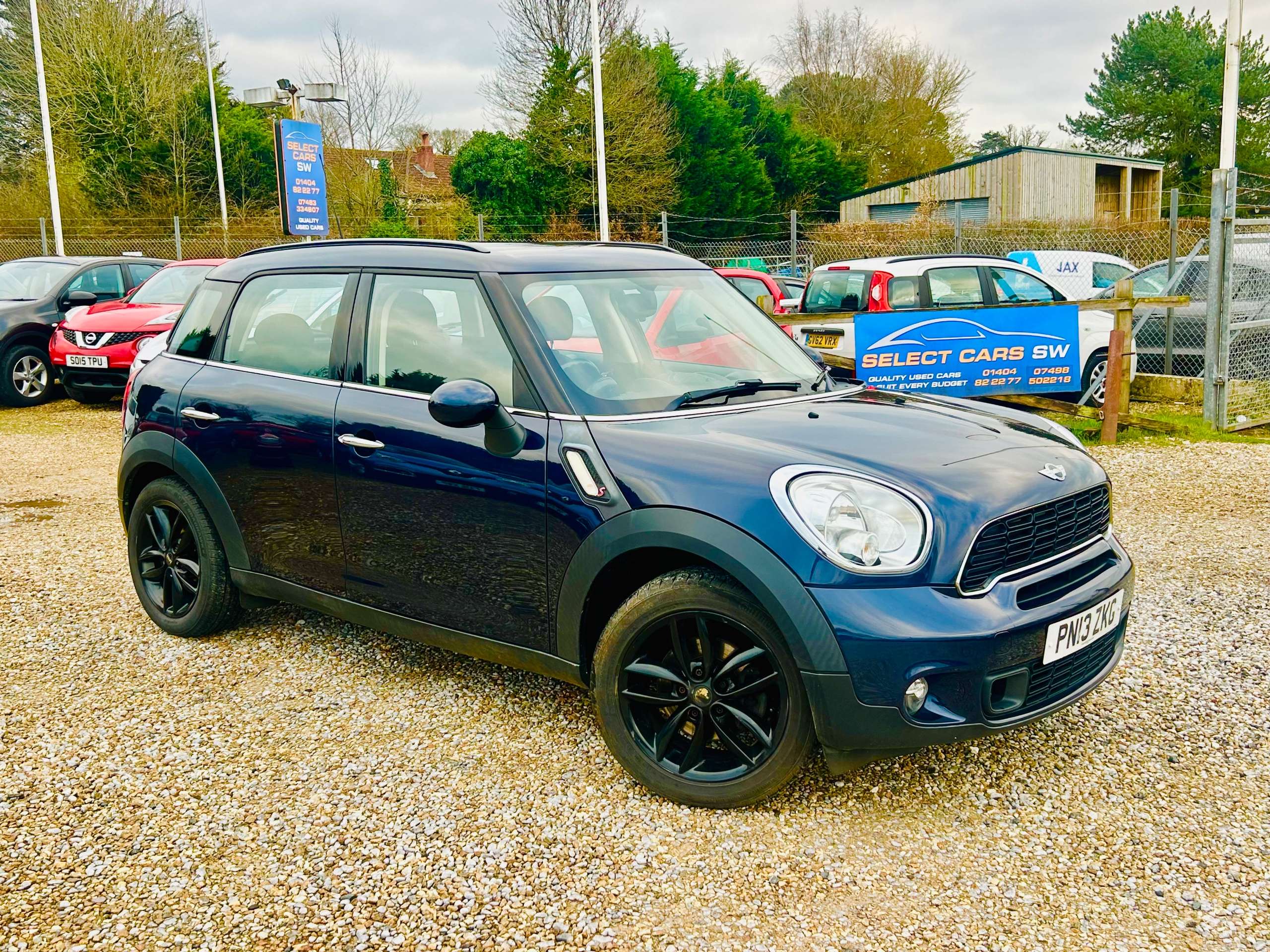 A 2013 MINI COUNTRYMAN 2.0 Cooper SD SUV 5dr Diesel Manual Euro 5 (s/s) (143 ps) A 2013 MINI COUNTRYMAN 2.0 Cooper SD SUV 5dr Diesel Manual Euro 5 (s/s) (143 ps)