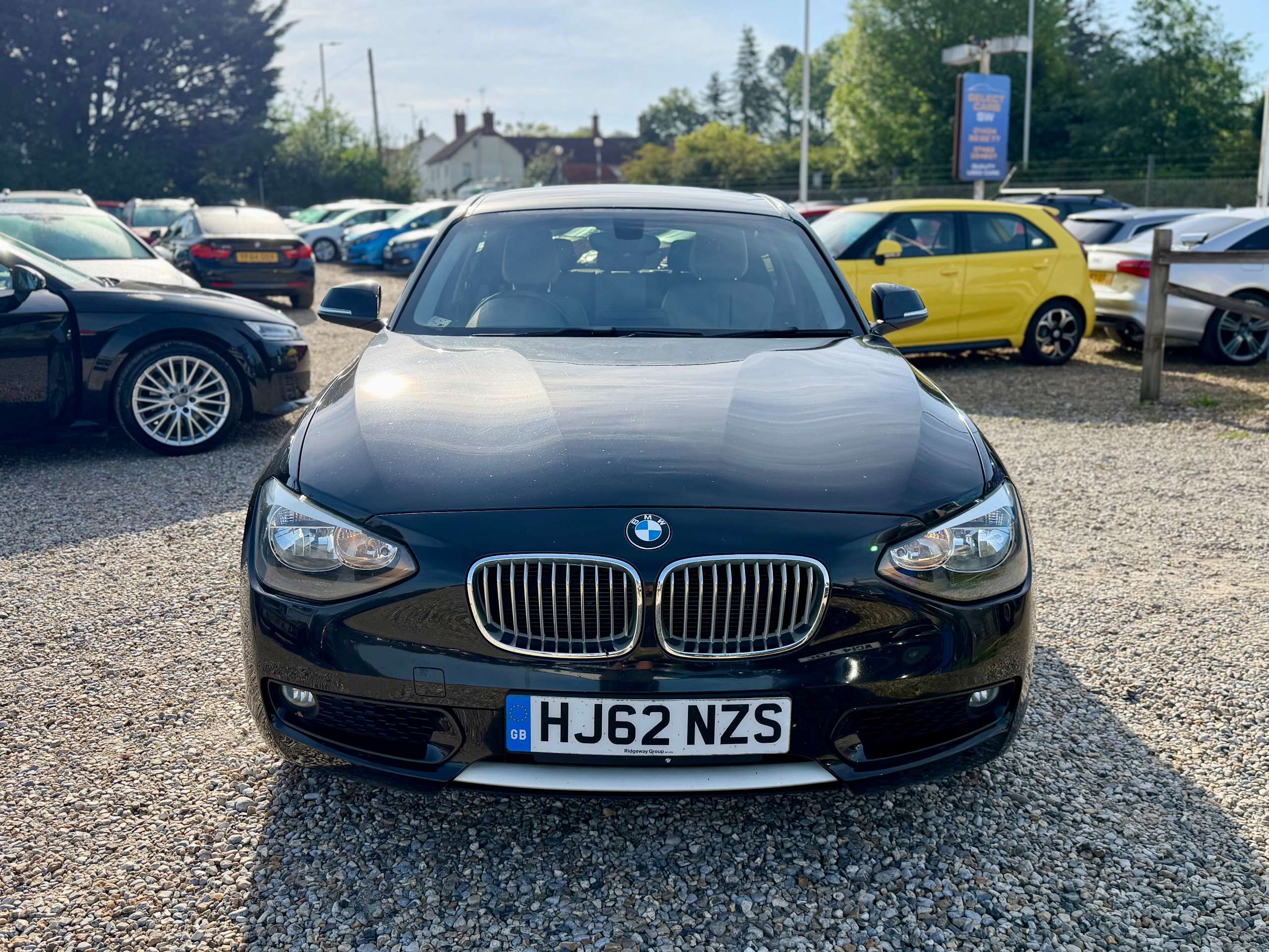 A 2012 BMW 1 SERIES 1.6 118i Urban Hatchback 5dr Petrol Manual Euro 5 (s/s) (170 ps) A 2012 BMW 1 SERIES 1.6 118i Urban Hatchback 5dr Petrol Manual Euro 5 (s/s) (170 ps)