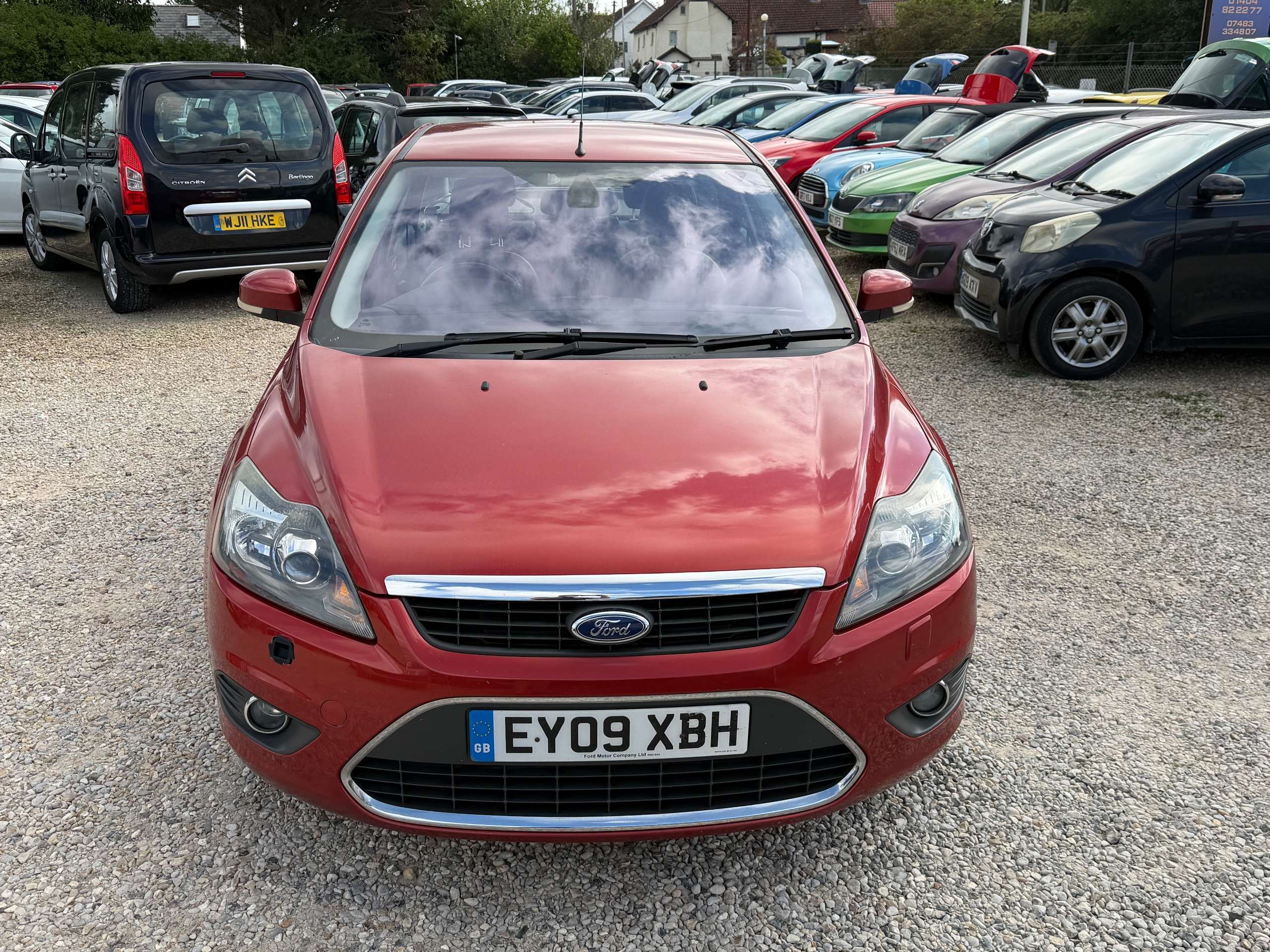 A 2009 FORD FOCUS 2.0 TDCi Titanium Saloon 4dr Diesel Automatic (148 g/km, 134 bhp) A 2009 FORD FOCUS 2.0 TDCi Titanium Saloon 4dr Diesel Automatic (148 g/km, 134 bhp)