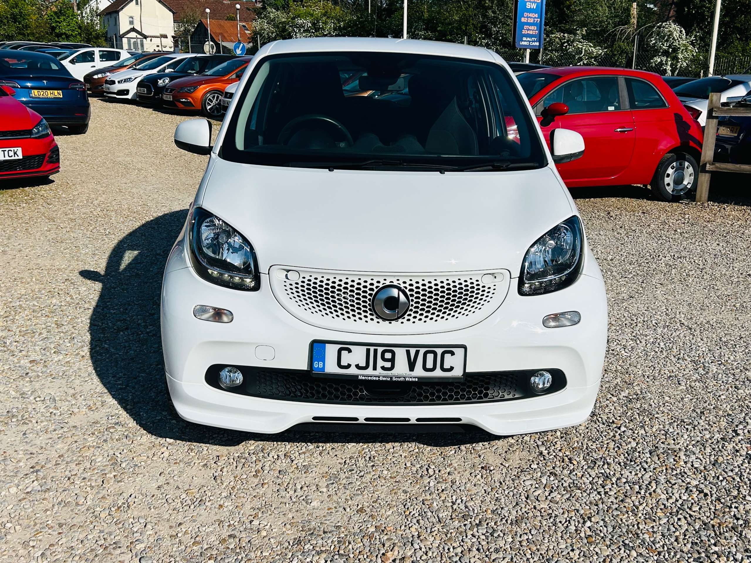A 2019 SMART FORFOUR 1.0 Urbanshadow Hatchback 5dr Petrol Manual Euro 6 (s/s) (71 ps) A 2019 SMART FORFOUR 1.0 Urbanshadow Hatchback 5dr Petrol Manual Euro 6 (s/s) (71 ps)