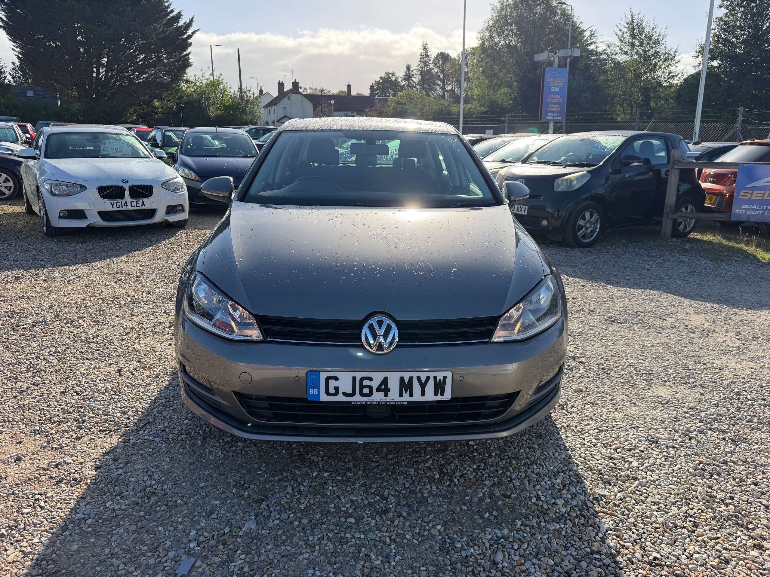 A 2014 VOLKSWAGEN GOLF 1.6 TDI BlueMotion Tech Match Hatchback 5dr Diesel Manual Euro 5 (s/s) (105 ps) A 2014 VOLKSWAGEN GOLF 1.6 TDI BlueMotion Tech Match Hatchback 5dr Diesel Manual Euro 5 (s/s) (105 ps)