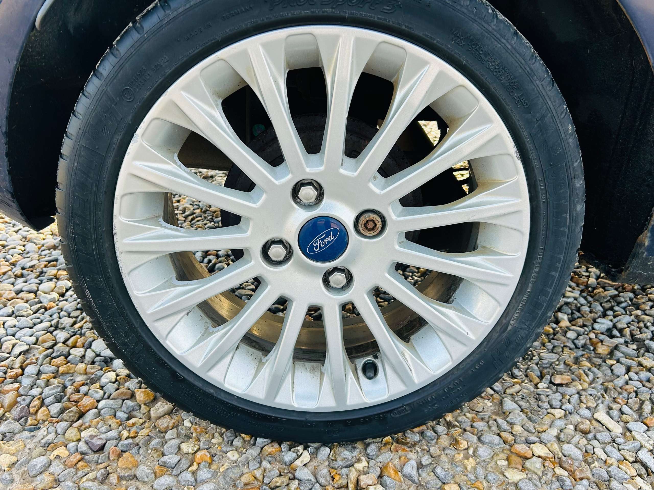 A 2011 FORD FIESTA 1.4 Titanium Hatchback 3dr Petrol Manual (133 g/km, 94 bhp) A 2011 FORD FIESTA 1.4 Titanium Hatchback 3dr Petrol Manual (133 g/km, 94 bhp)