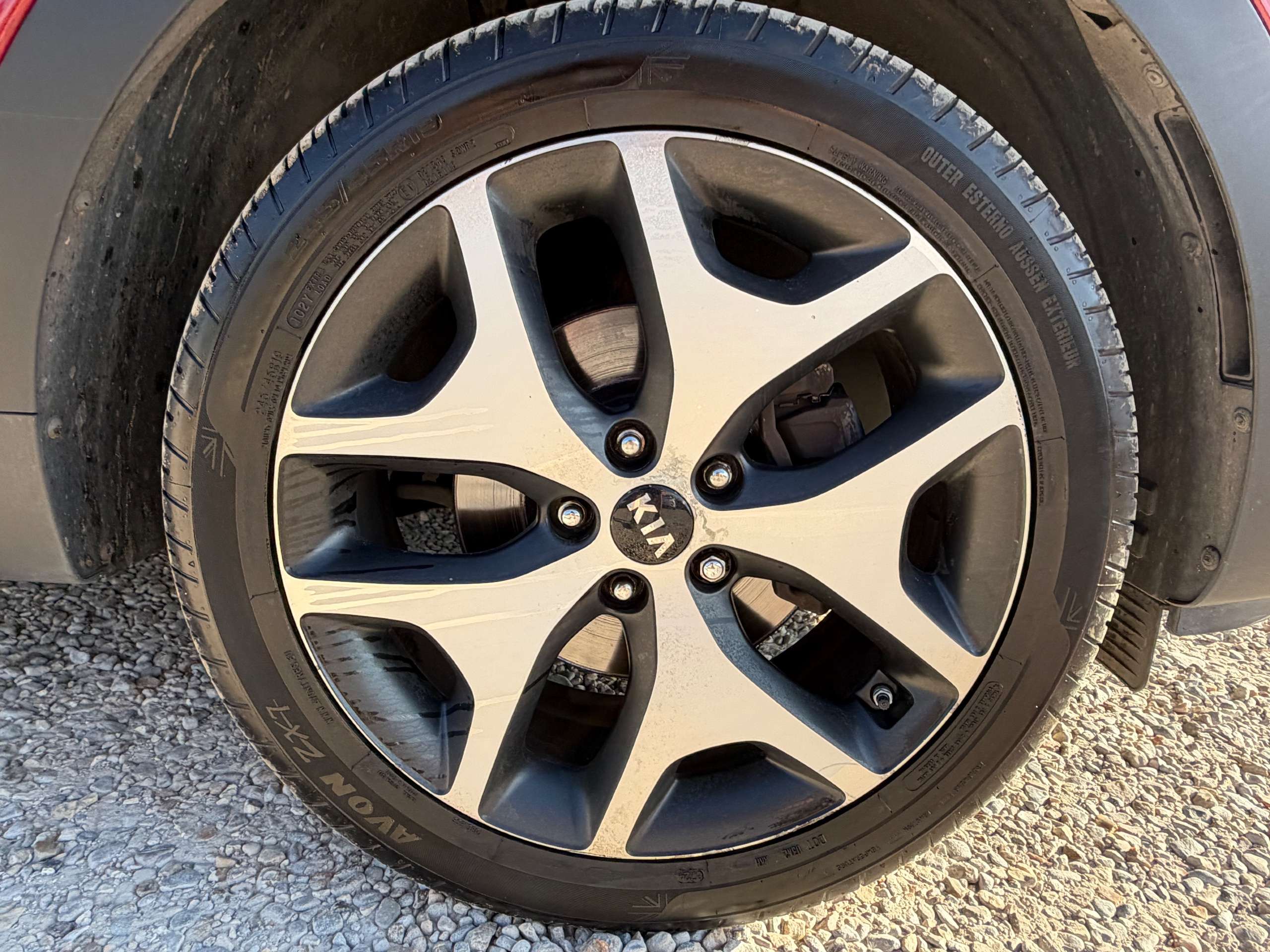 A 2016 KIA SPORTAGE 2.0 CRDi GT-Line SUV 5dr Diesel Manual AWD Euro 6 (134 bhp) A 2016 KIA SPORTAGE 2.0 CRDi GT-Line SUV 5dr Diesel Manual AWD Euro 6 (134 bhp)