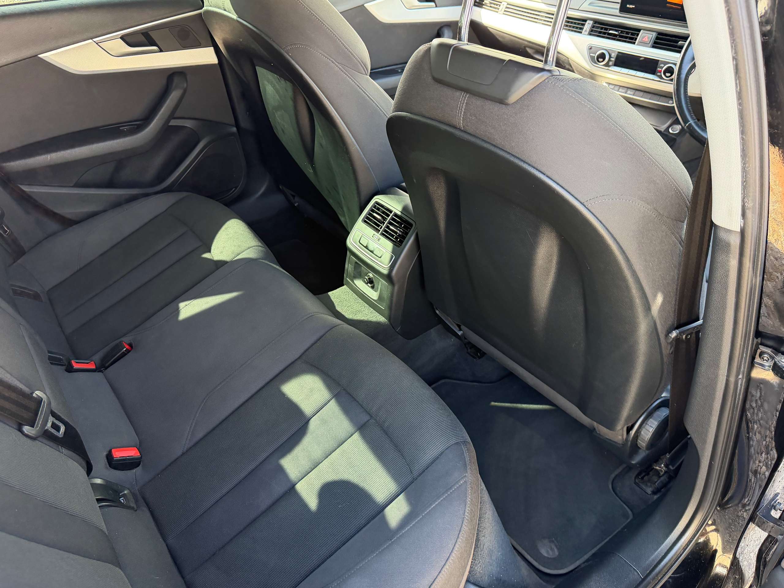 2016 AUDI A4 2016 AUDI A4