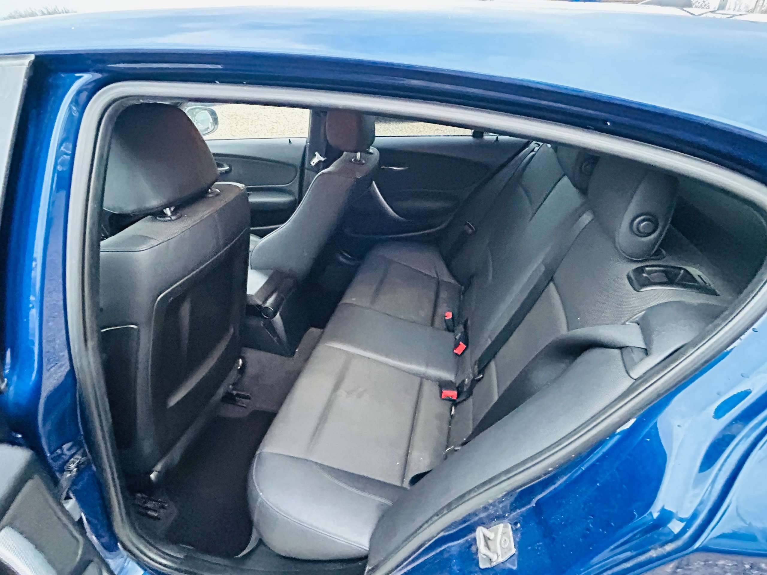 2011 BMW 1 SERIES 2011 BMW 1 SERIES