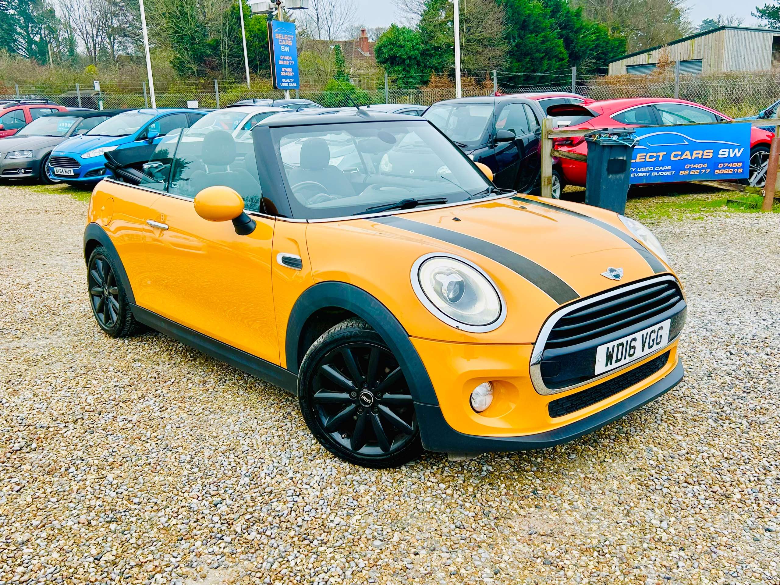 A 2016 MINI CONVERTIBLE 1.5 Cooper Convertible 2dr Petrol Manual Euro 6 (s/s) (136 ps) A 2016 MINI CONVERTIBLE 1.5 Cooper Convertible 2dr Petrol Manual Euro 6 (s/s) (136 ps)